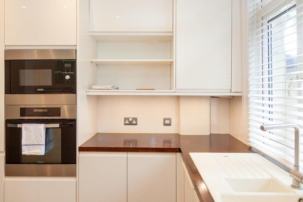Apartment Spacious 2 Bedroom Maisonette In Stratford London