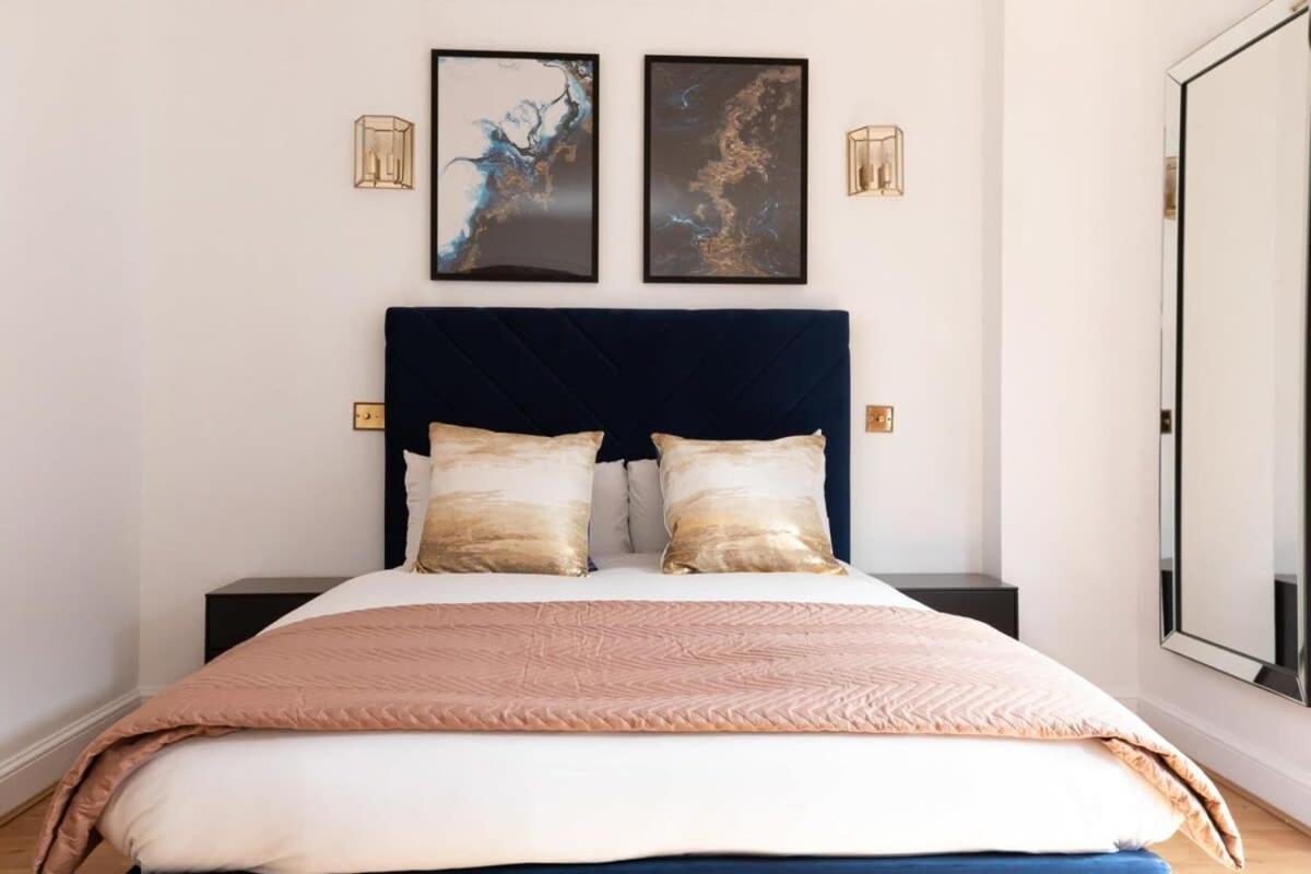 Spacious 1 Bed Mayfair With Balcony * London
