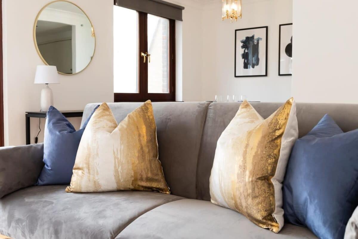 Apartment Spacious 1 Bed Mayfair With Balcony