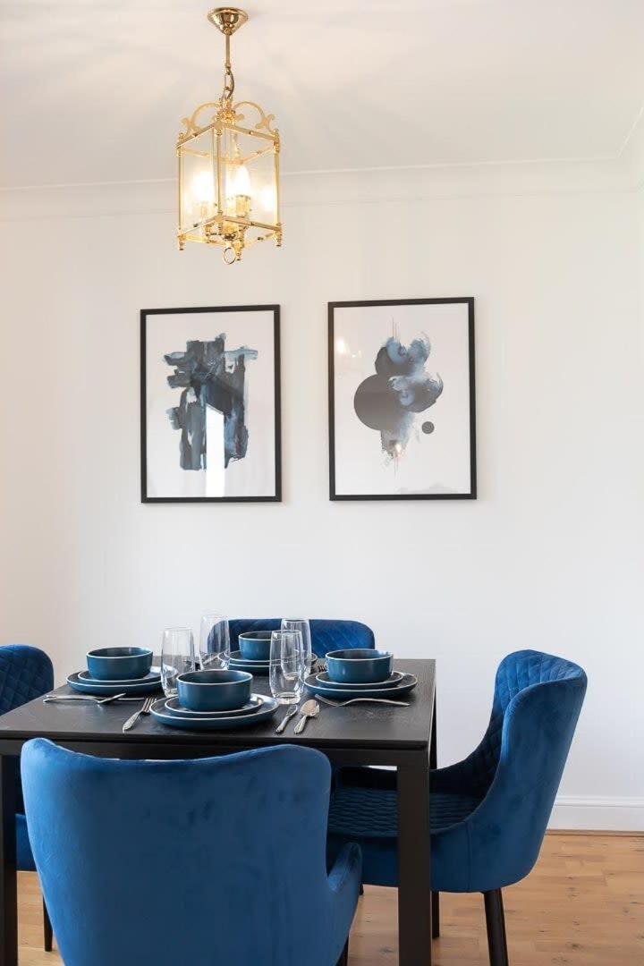 Spacious 1 Bed Mayfair With Balcony Apartment London