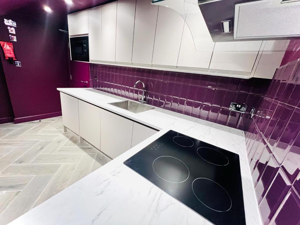 Crescent House Location Ensuites Great Value Casa de hóspedes *