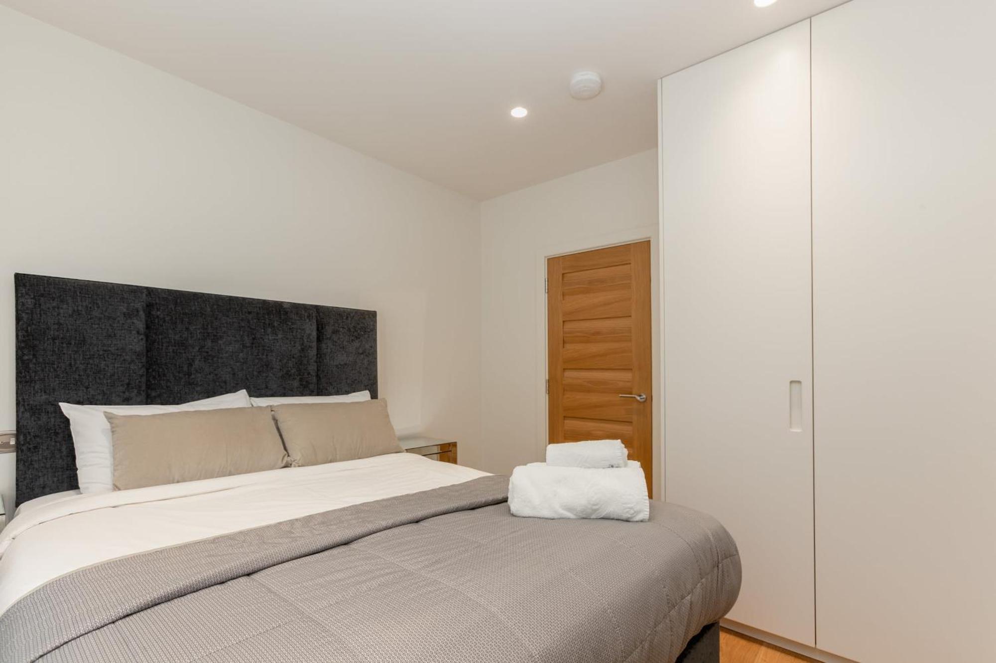 2br2ba By Bloomsbury - Cityapartmentstay Apartment