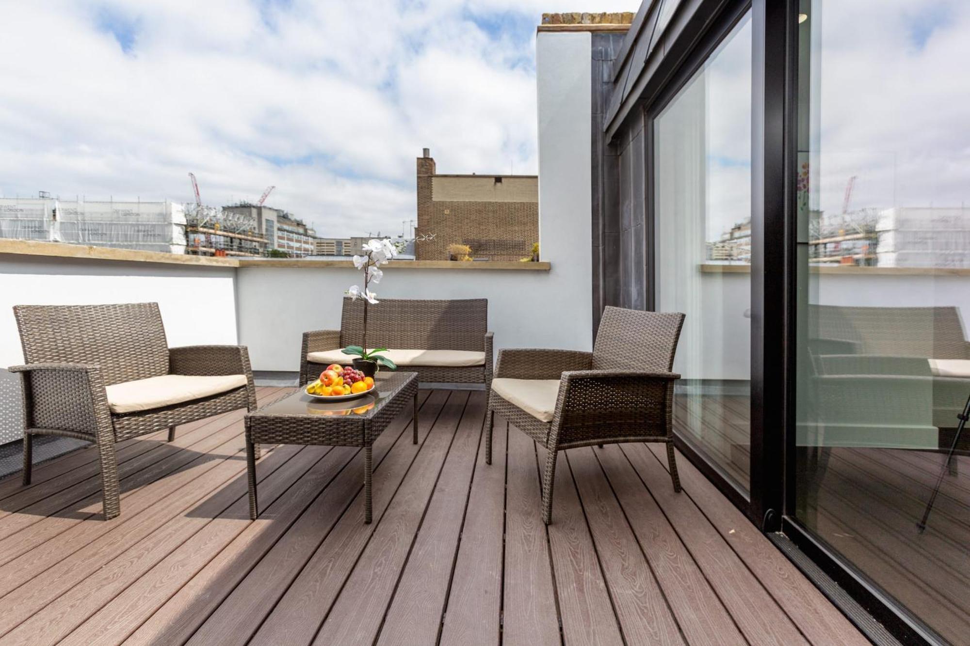 Apartment Penthouse With Private Terrace Soho - Cityapartmentstay London