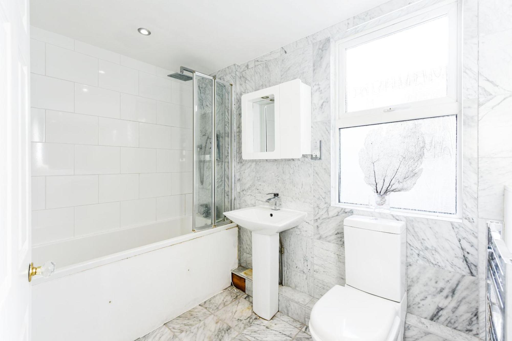 Ivy Glendarvon Street Pro-managed London