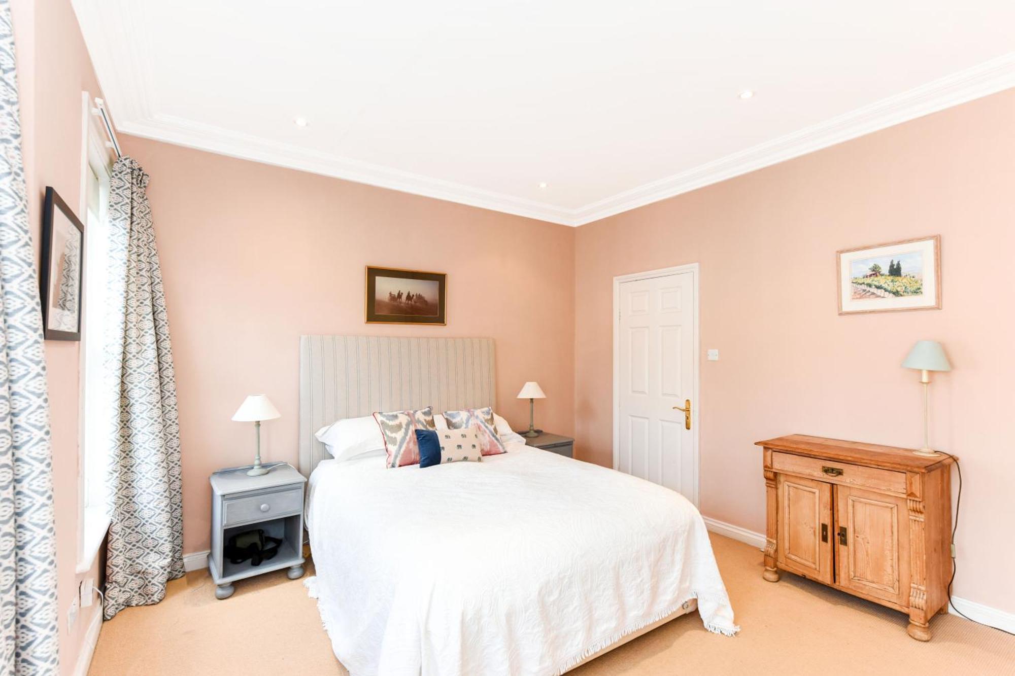 Ivy Glendarvon Street Pro-managed London