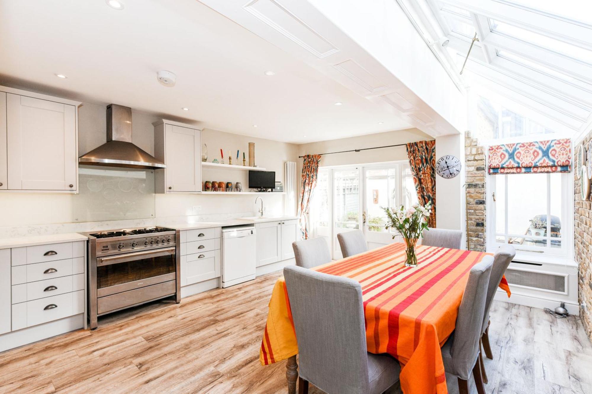 Ivy Glendarvon Street Pro-managed Apartment *