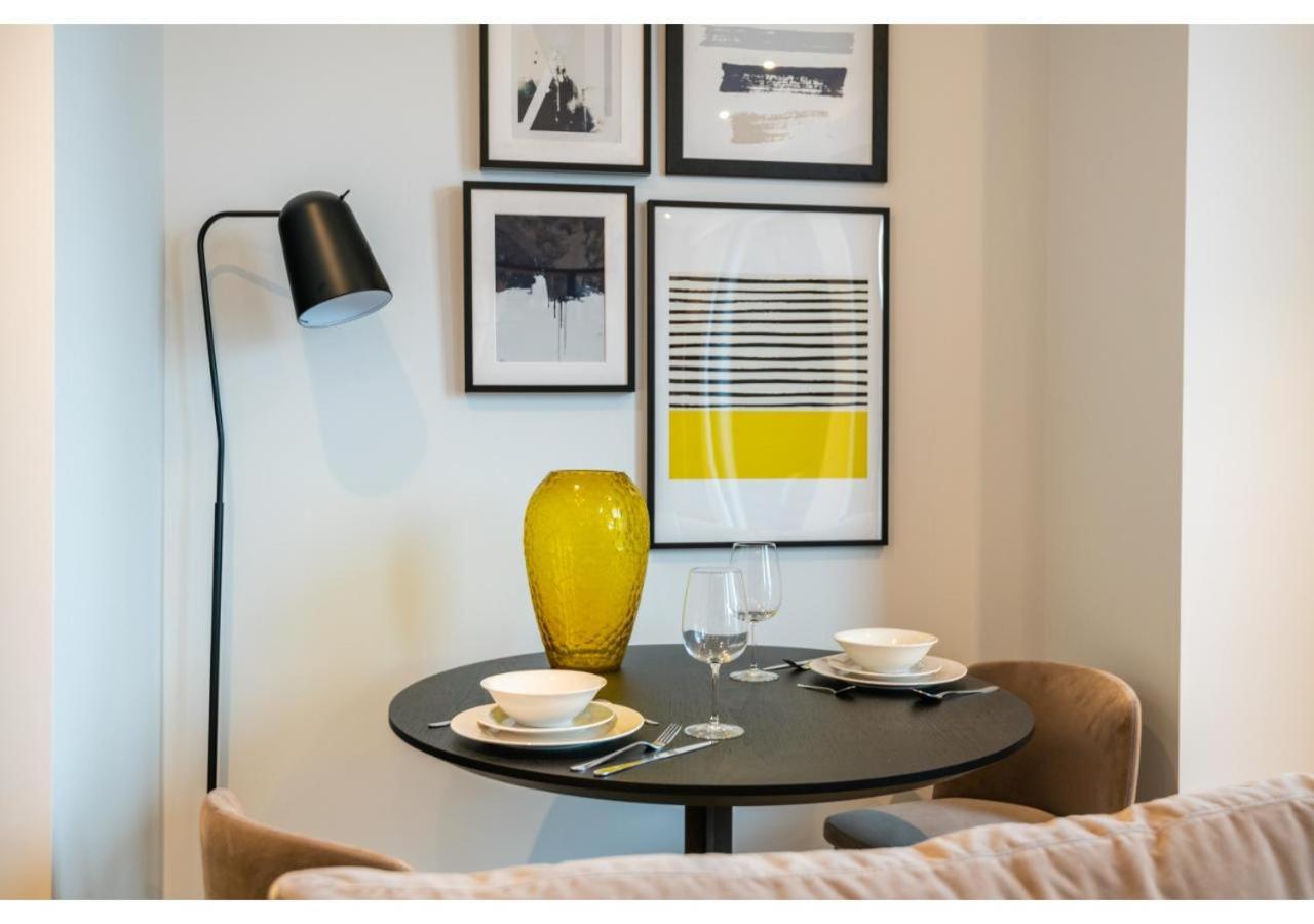 Elegant And Modern In Canary Wharf Right Next To Thames * Londres