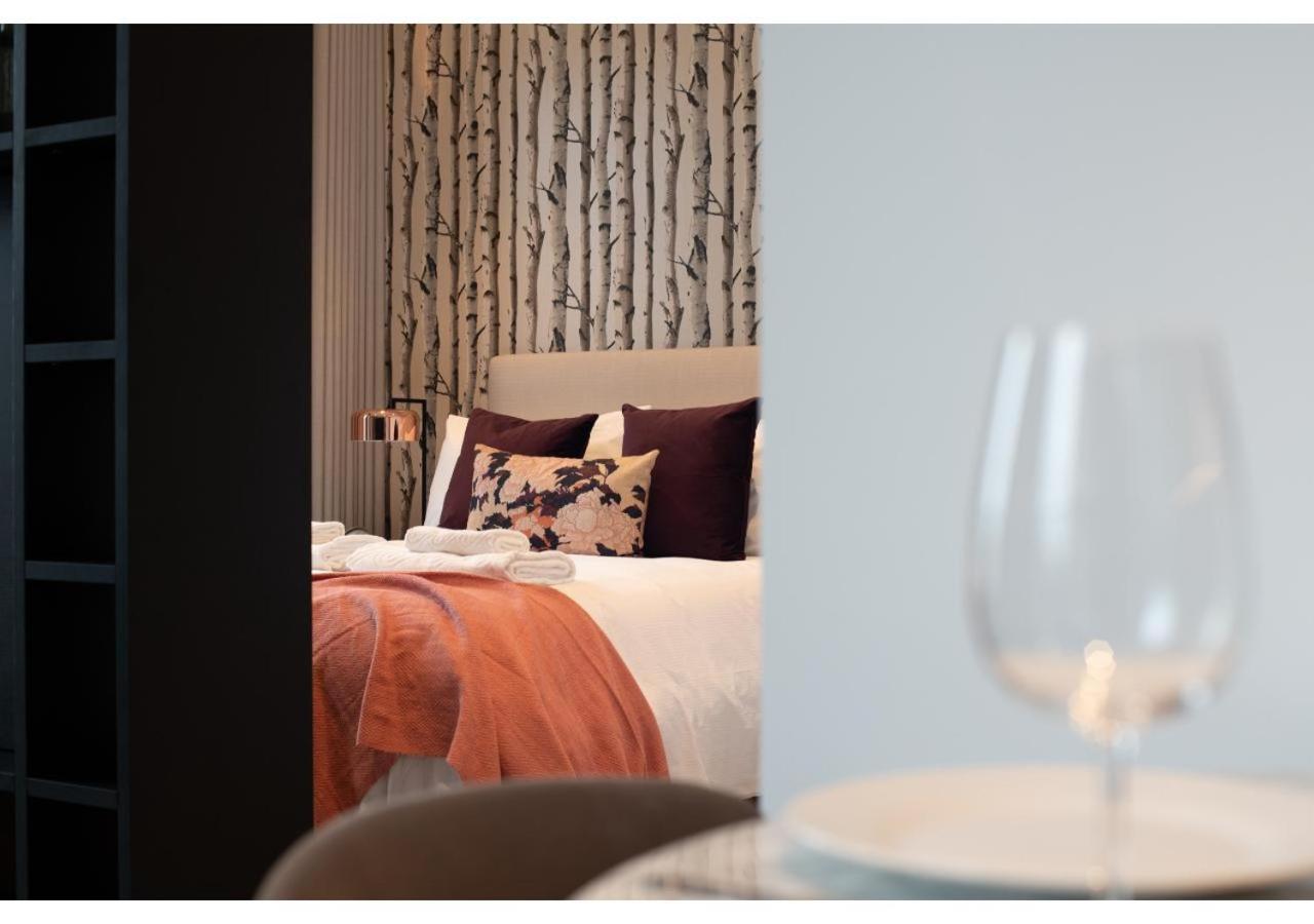 Elegant And Modern In Canary Wharf Right Next To Thames Londres