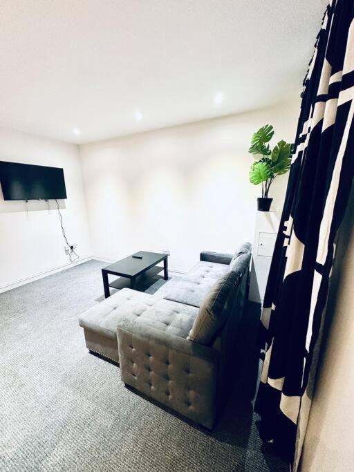 Modern 2 Bedroom Flat In Balham * London
