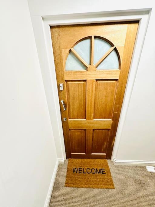 Modern 2 Bedroom Flat In Balham * London