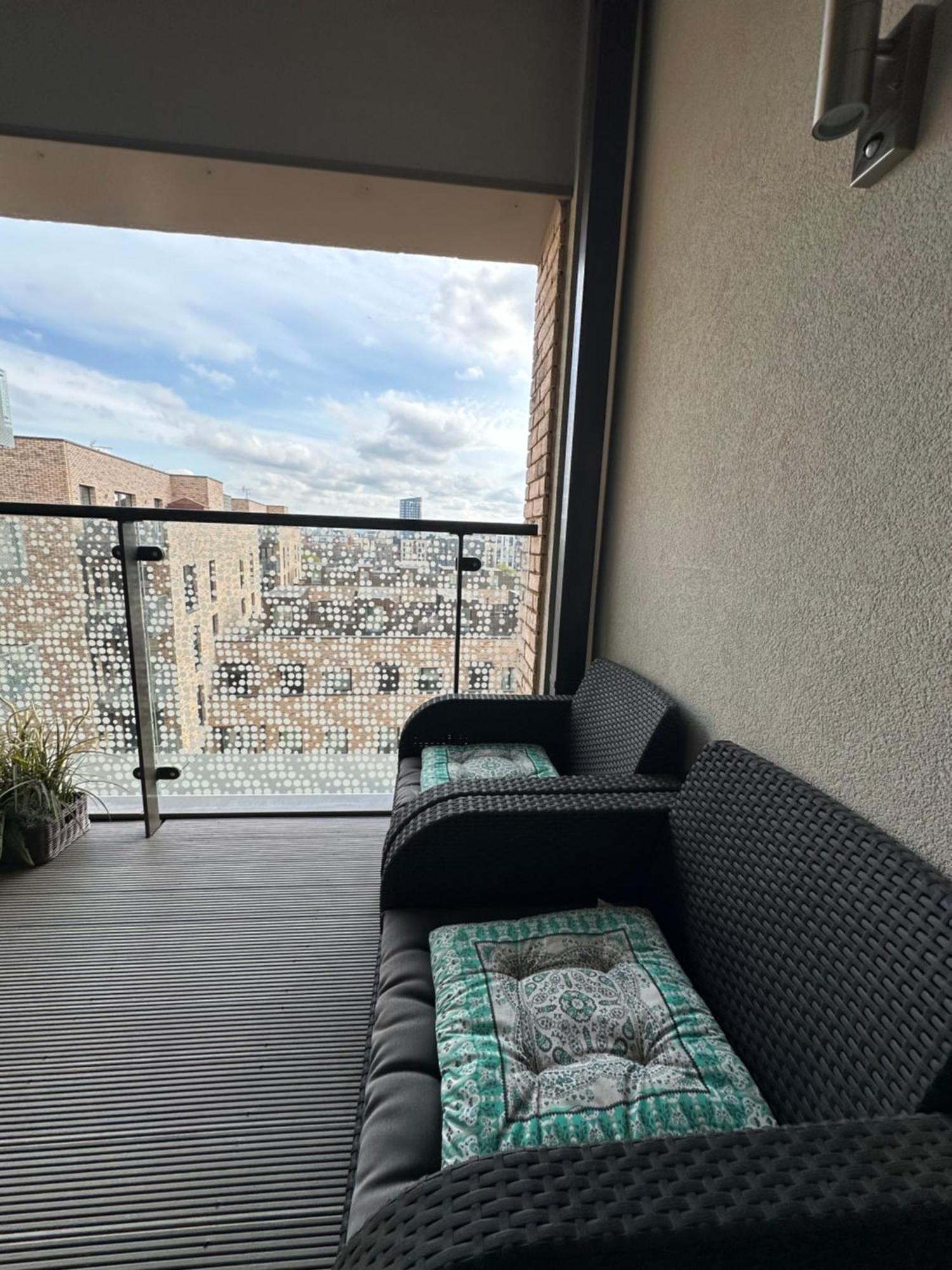 Apartment Luxury 3 Bedroom Flat In Stratford, London