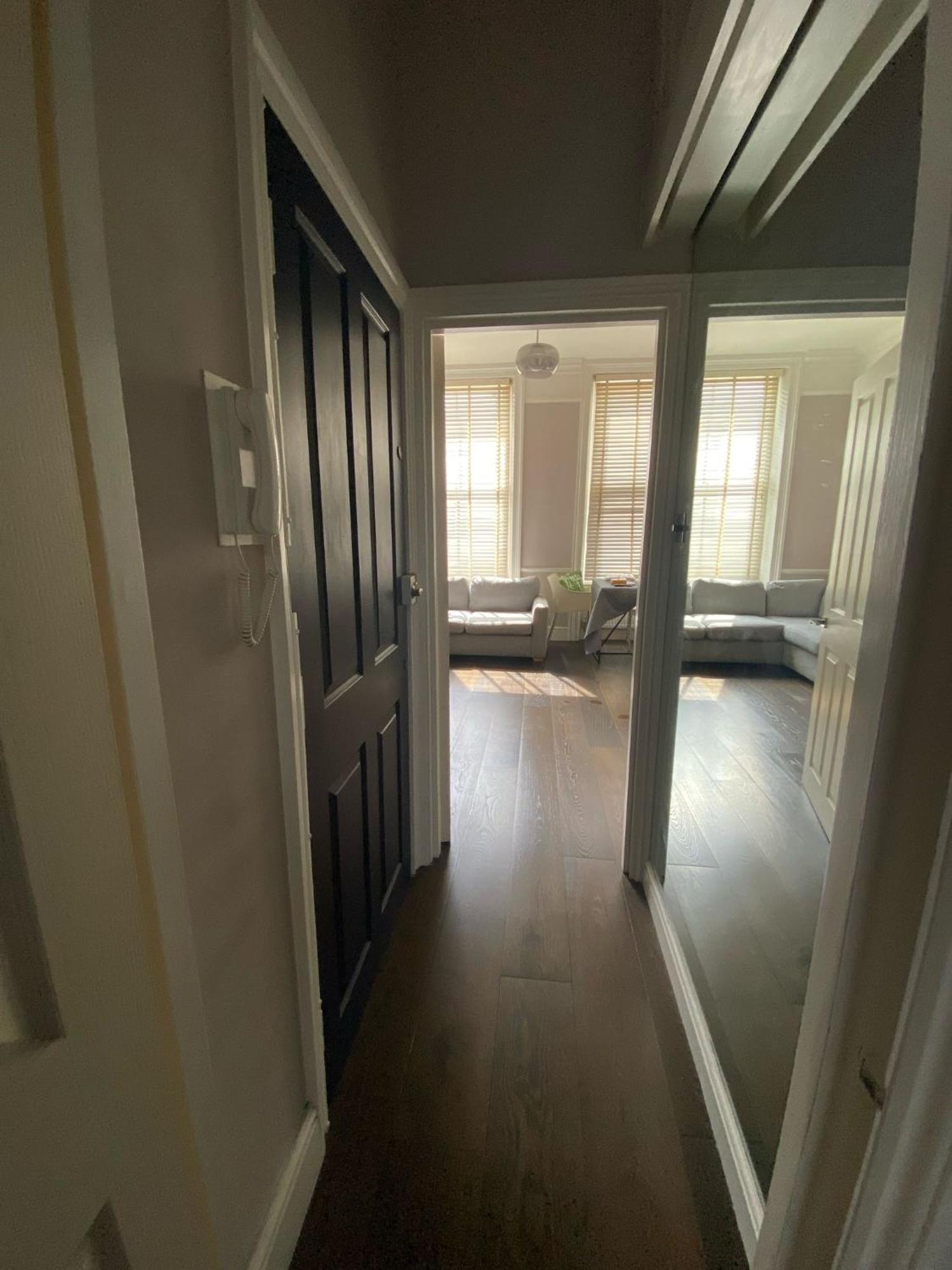 Charming One Bedroom Flat Chelsea Apartment