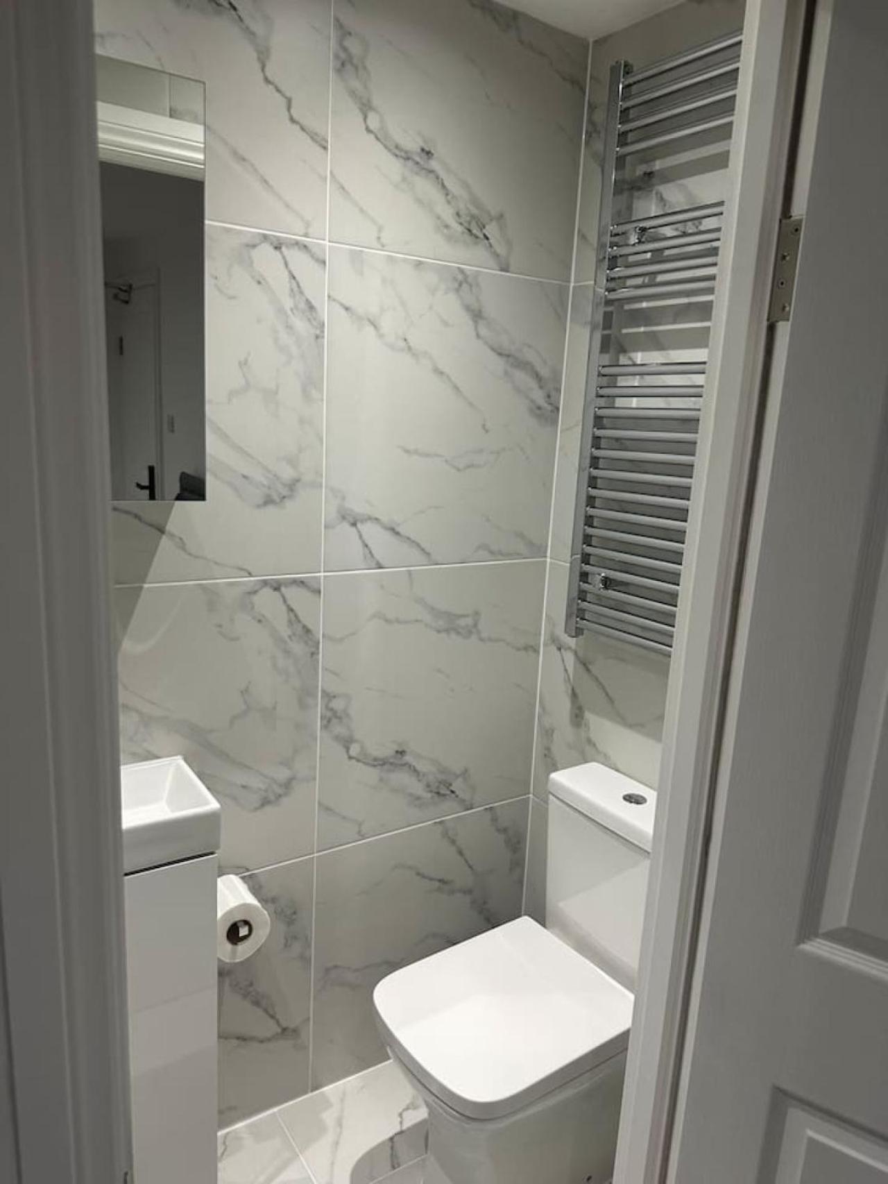 Gasthof London- Zone 2 En-suite