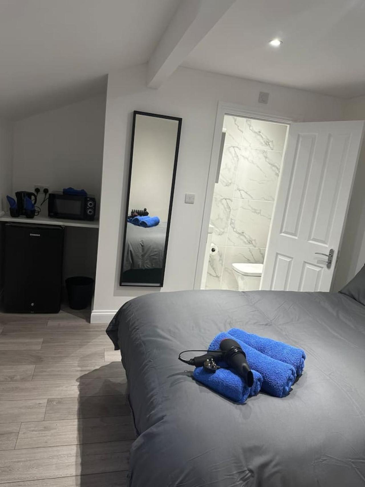 London- Zone 2 En-suite Gasthof London