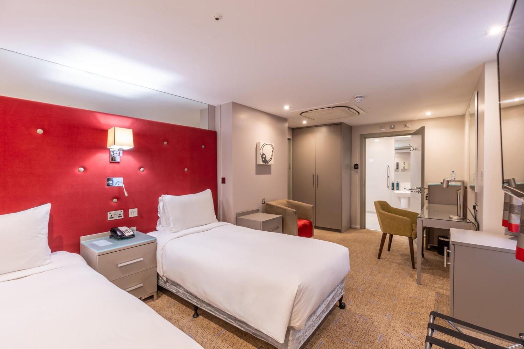 Hotel Doubletree By Hilton - West End 4*