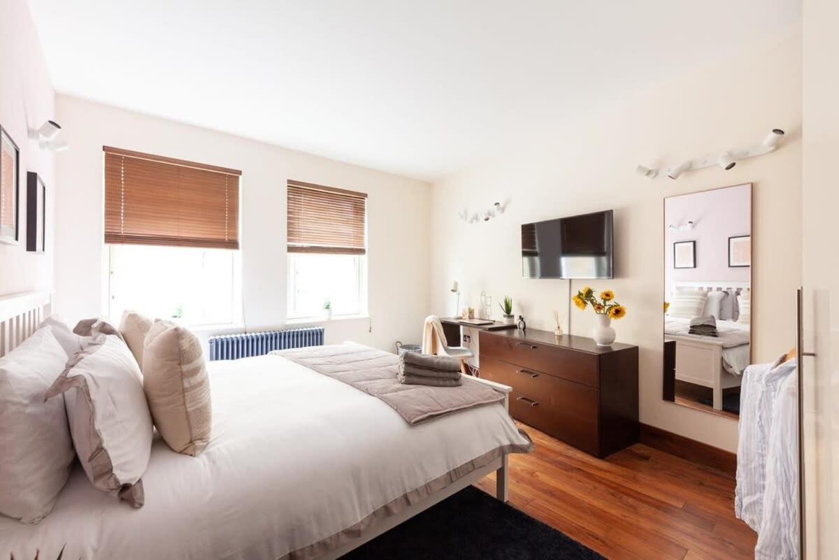 Modern And Comfortable Air-conditioned 2br Flat Apartment London