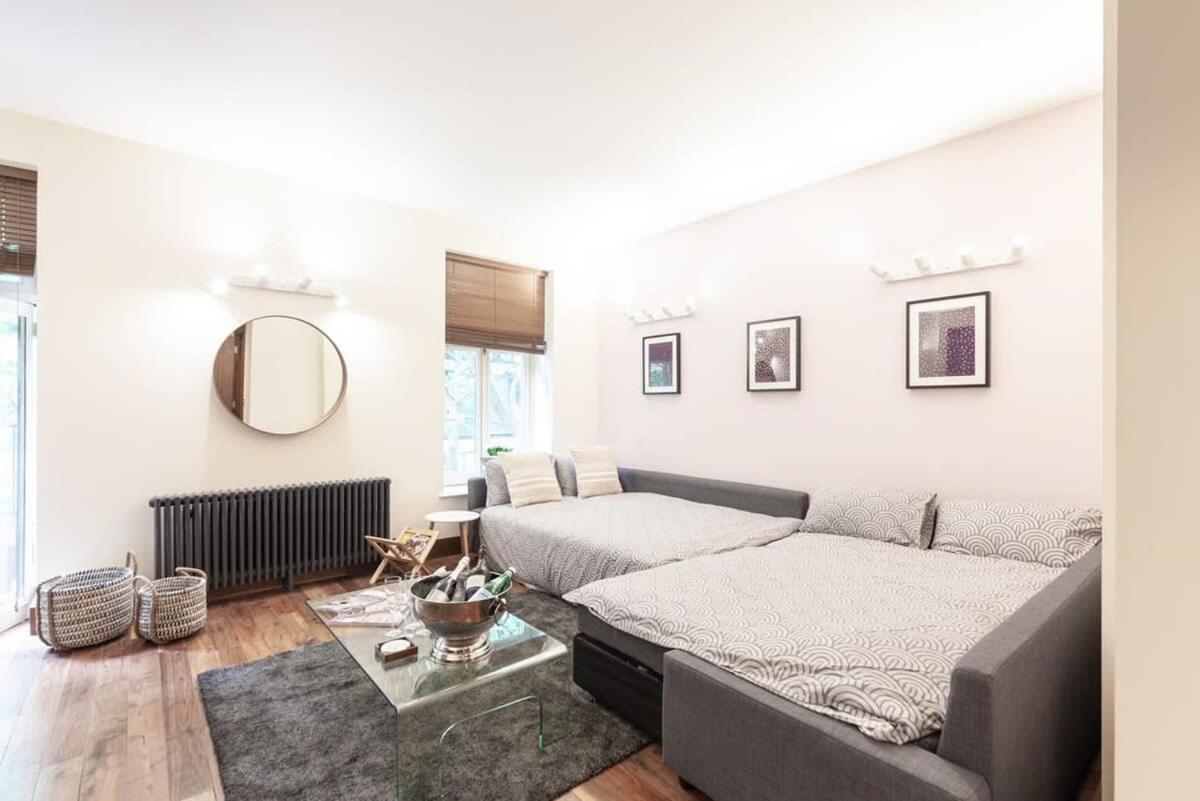 Modern And Comfortable Air-conditioned 2br Flat Apartment *