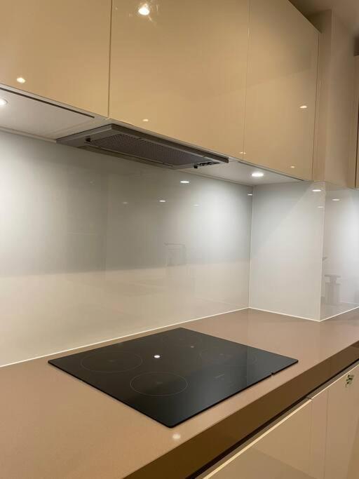 Modern W/ Canal View *