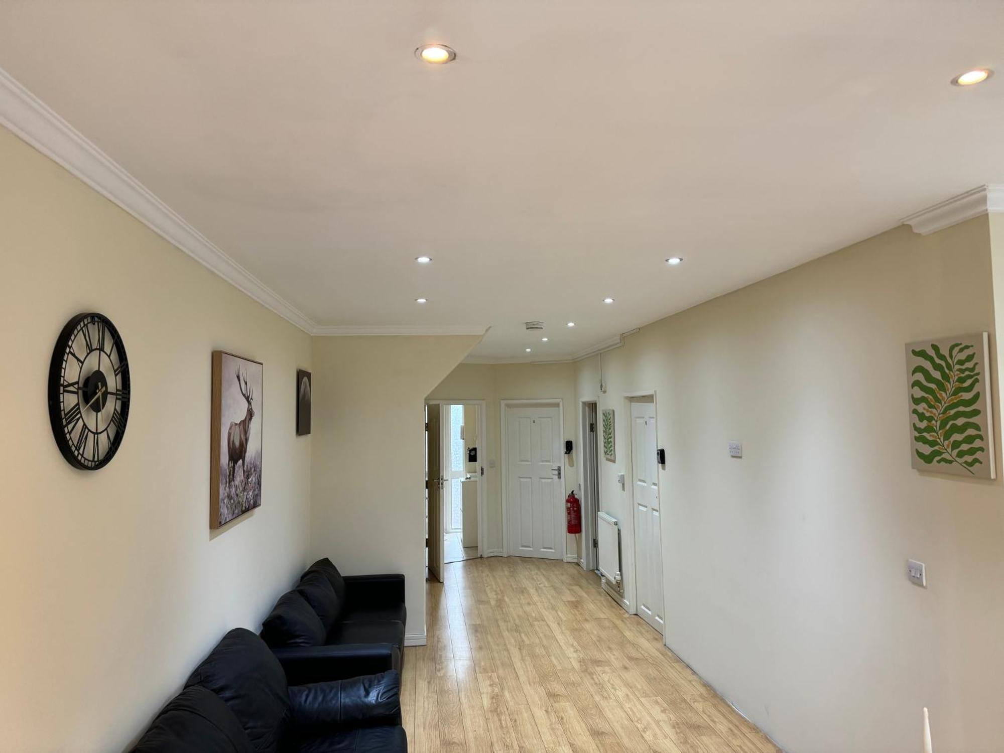 Handover 1 * London