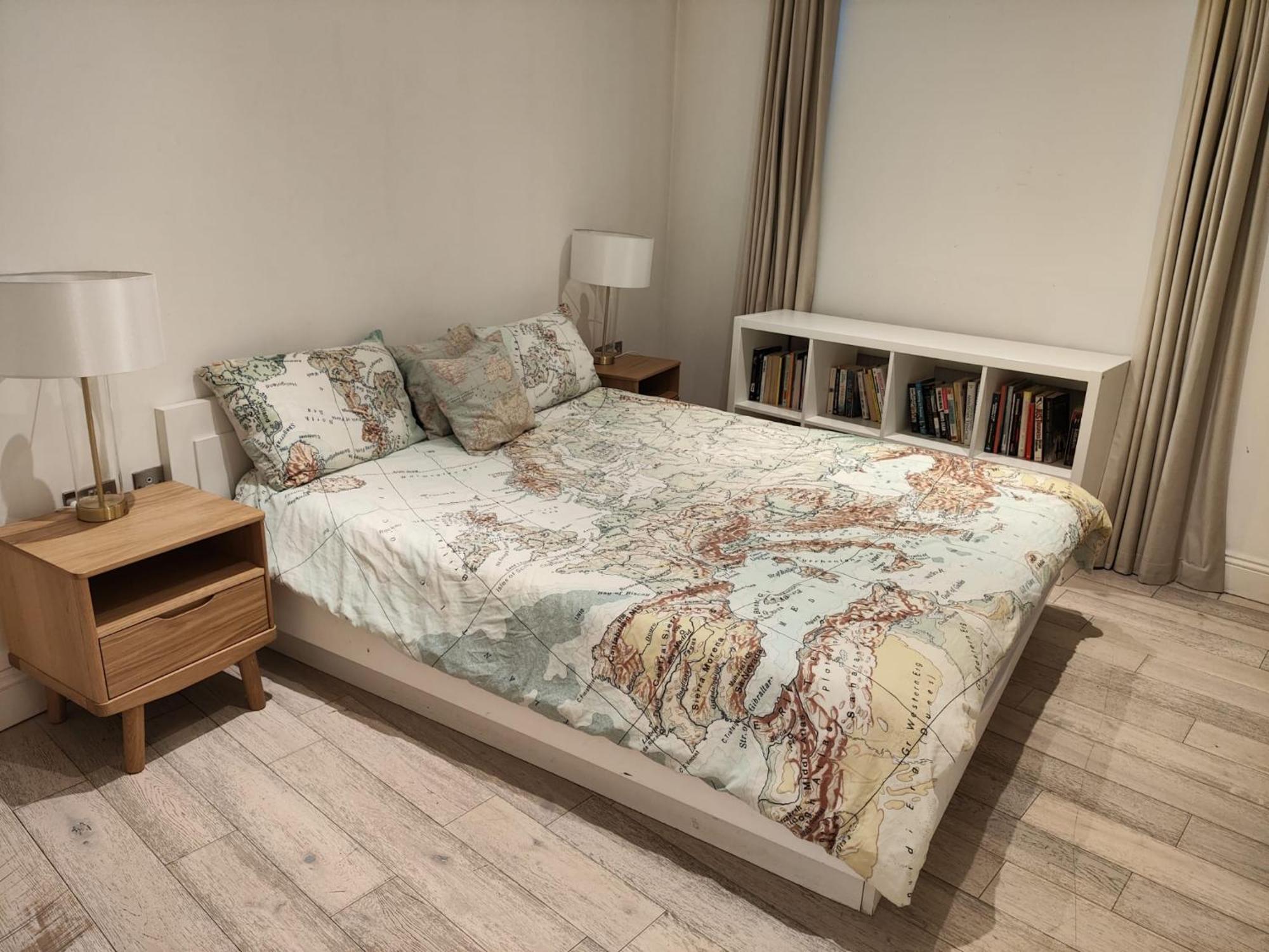 2/3 Bedroom Flat, Chelsea Free Parking Apartment *