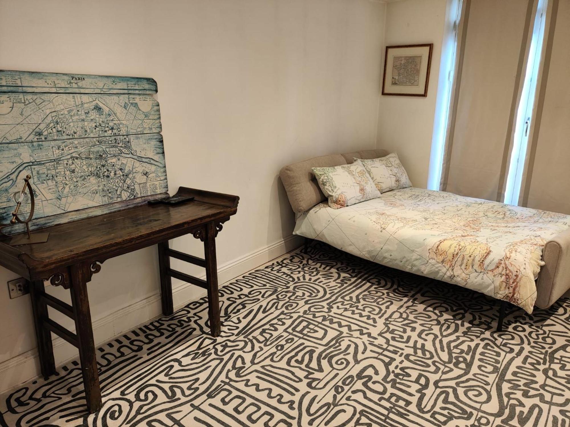 2/3 Bedroom Flat, Chelsea Free Parking Apartment *