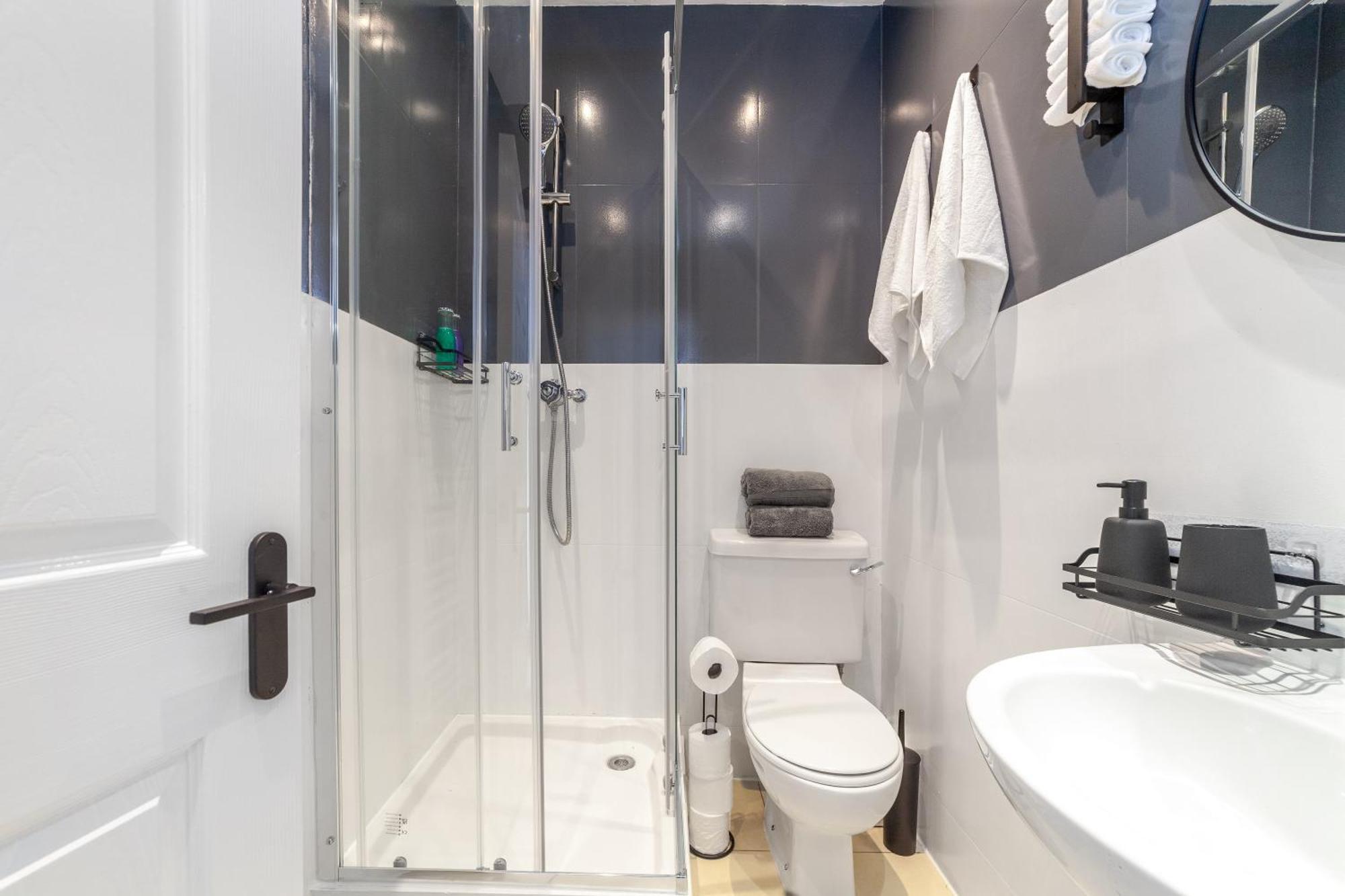 Praed Apartment *