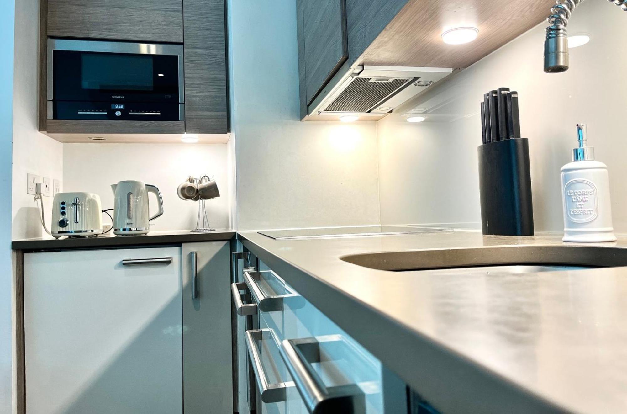Apartment Aquarius At St. George Wharf London