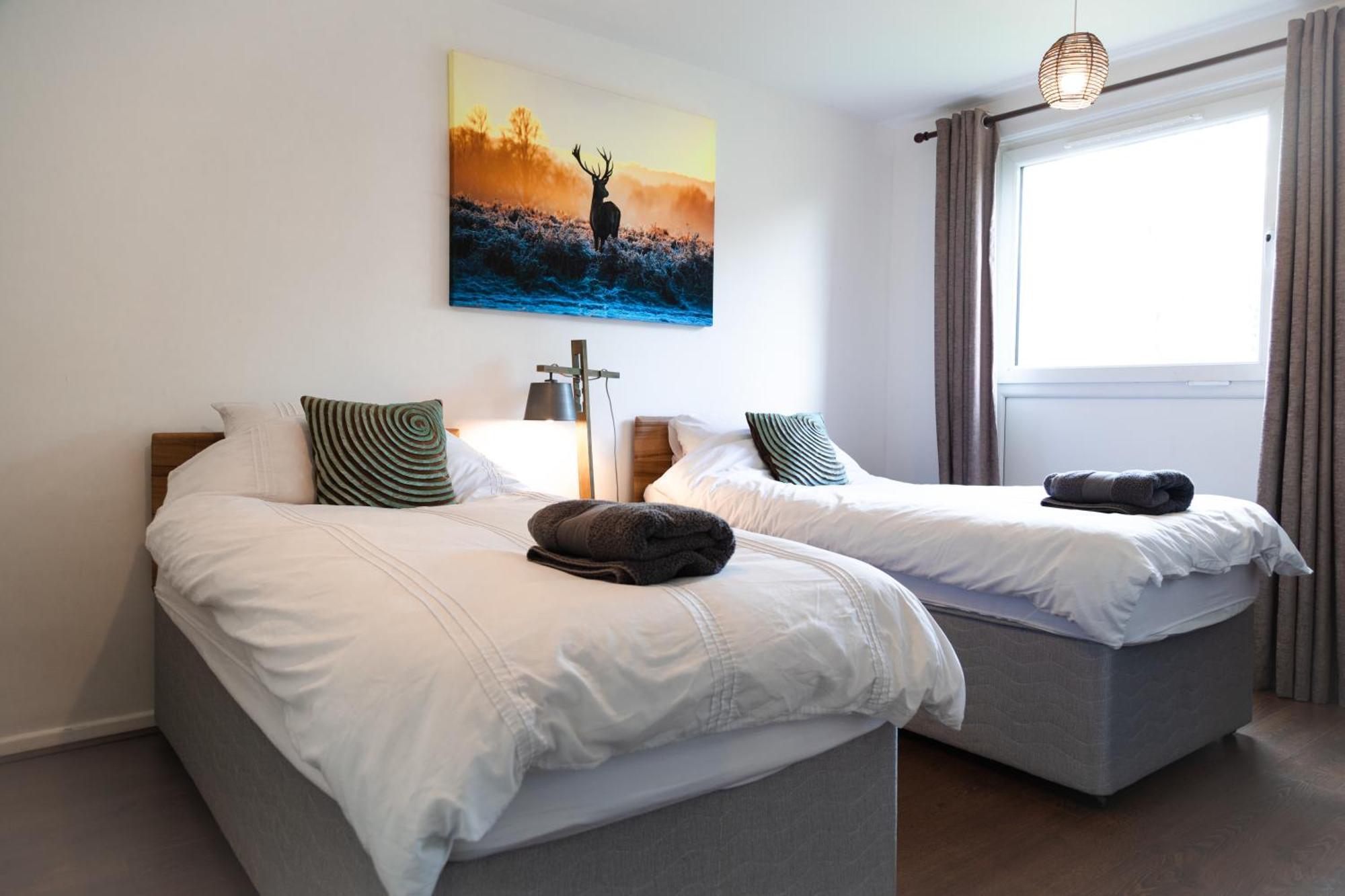 Modern Central Family-home For 6 London