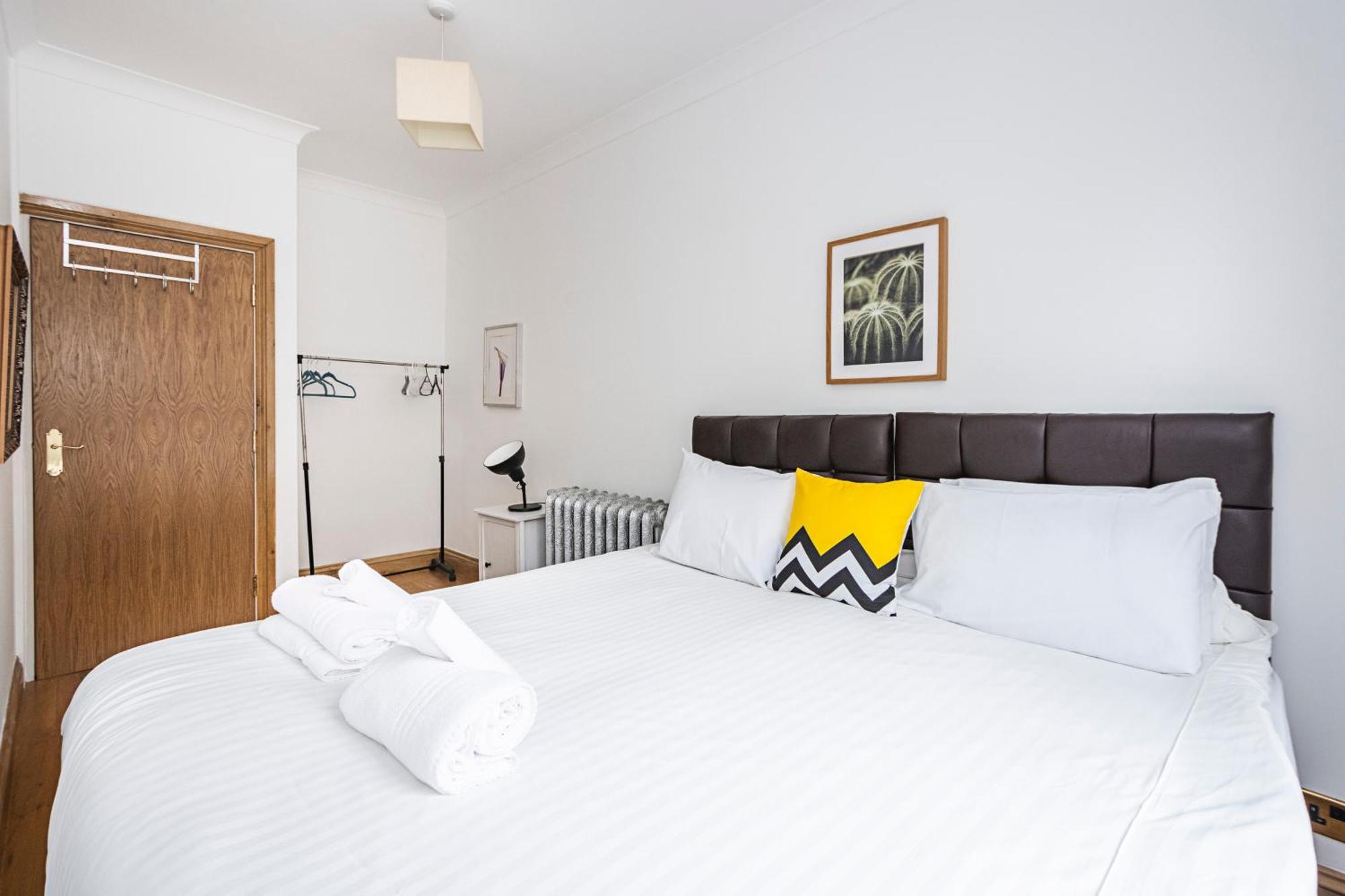 2 Bedroom By Av Short Lets Southwark With Free Wifi Londres