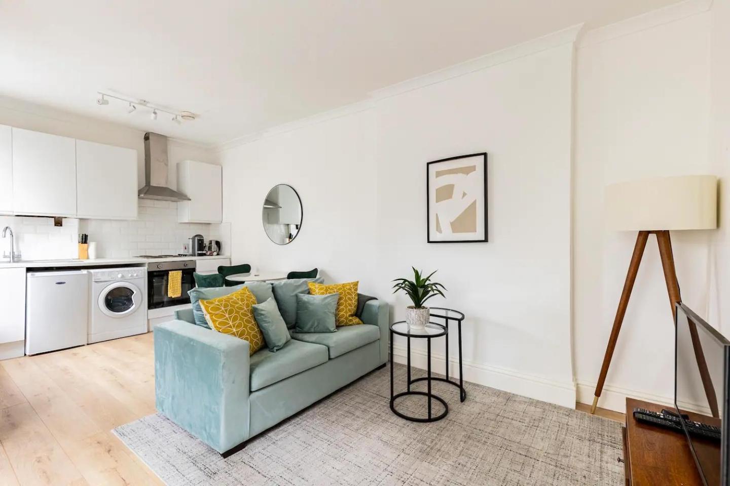 Apartment Stylish One Bedroom In Greater *