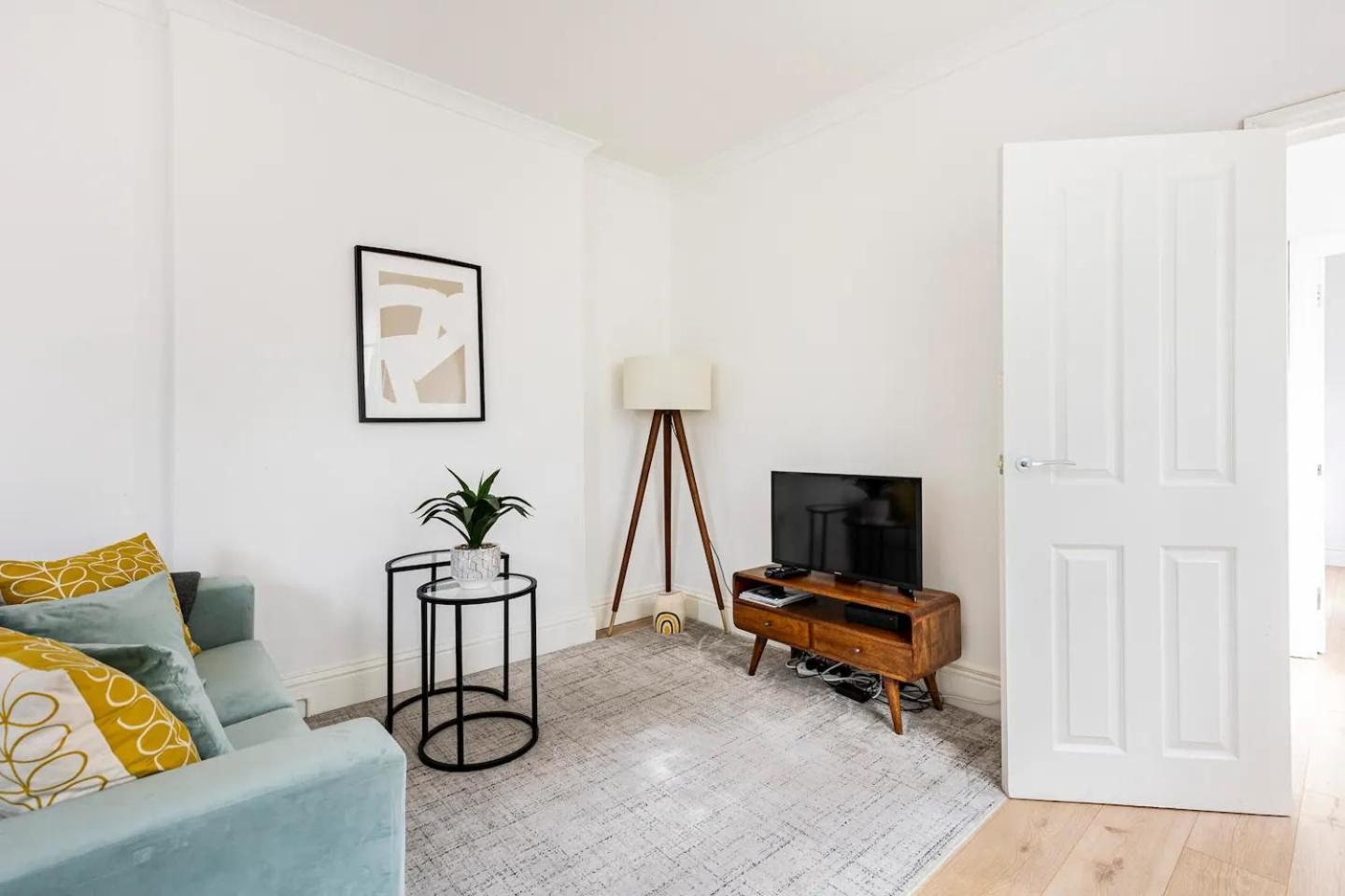 Stylish One Bedroom In Greater London