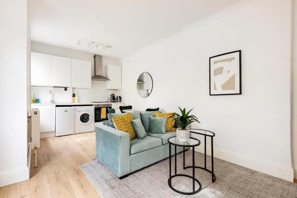 Apartment Stylish One Bedroom In Greater