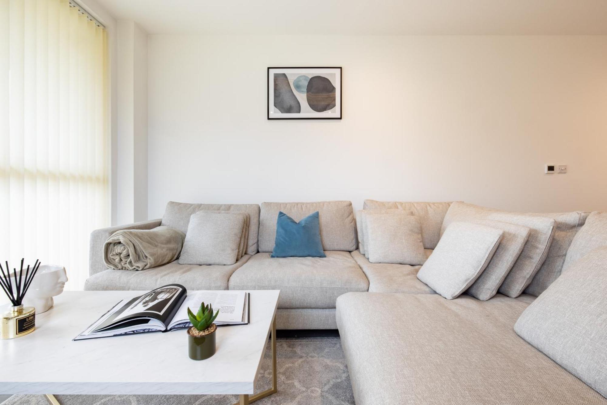 Apartment The Acton Luxury London