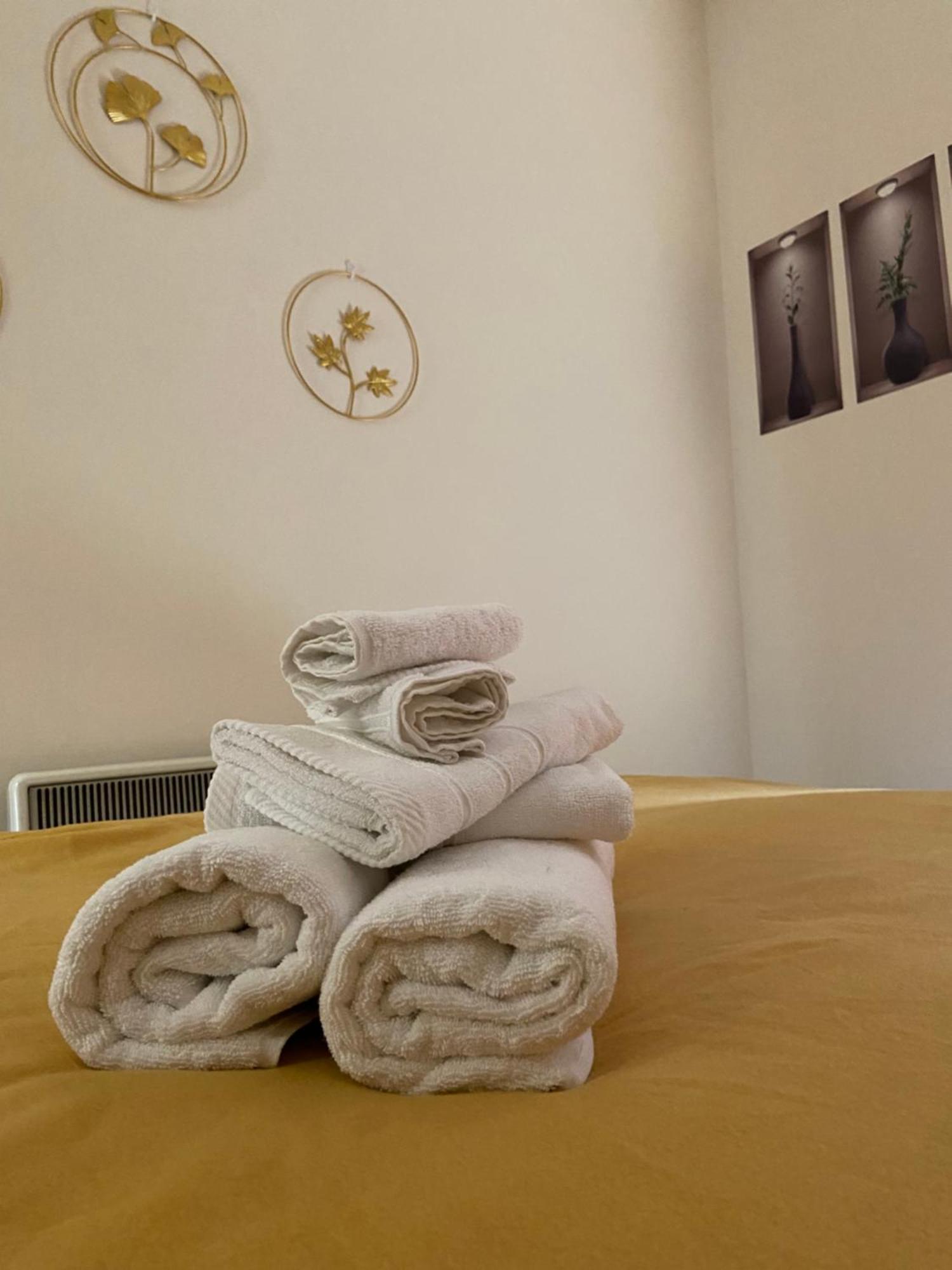 Apartamento Waterfront Canary Lodge: Cozy 2-bed With Wi-fi & Parking *