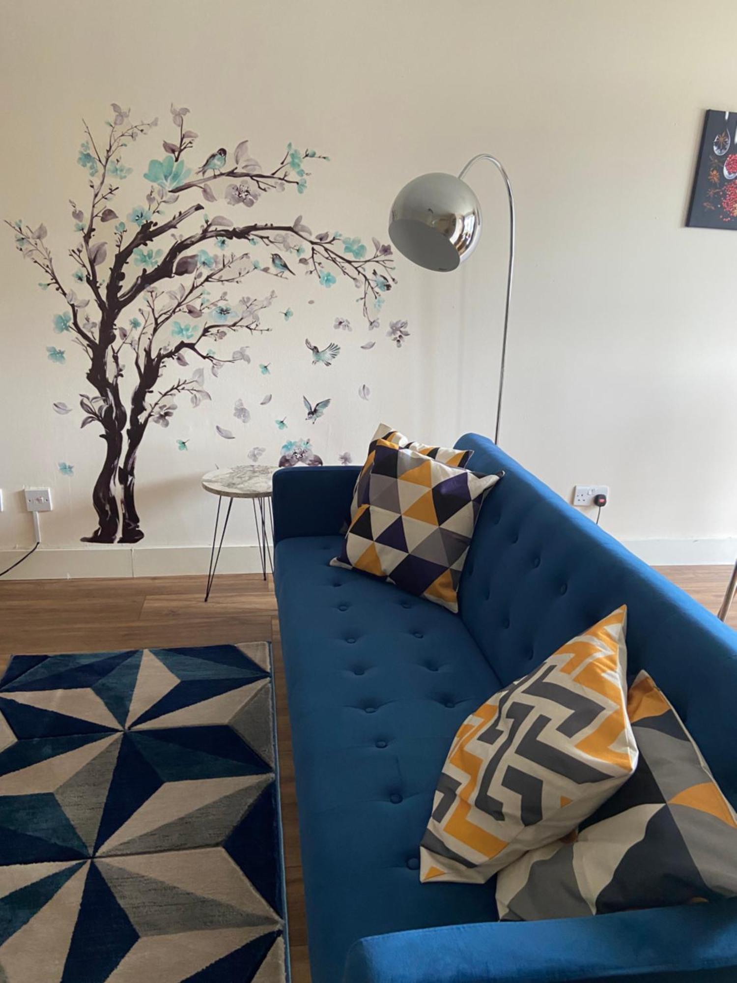Apartamento Waterfront Canary Lodge: Cozy 2-bed With Wi-fi & Parking