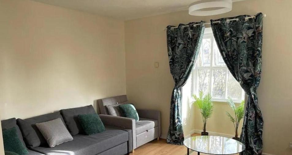 Apartamento 4min Walk Uni Of East 1br