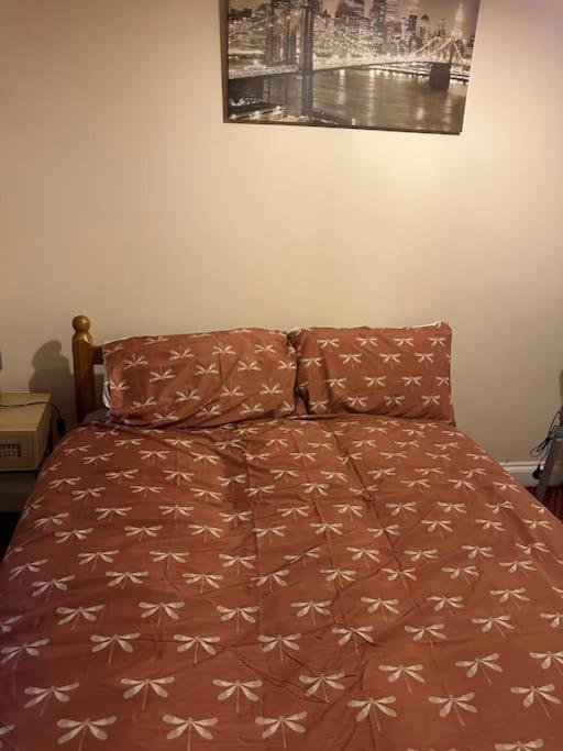 Lovely Woodford One Bedroom