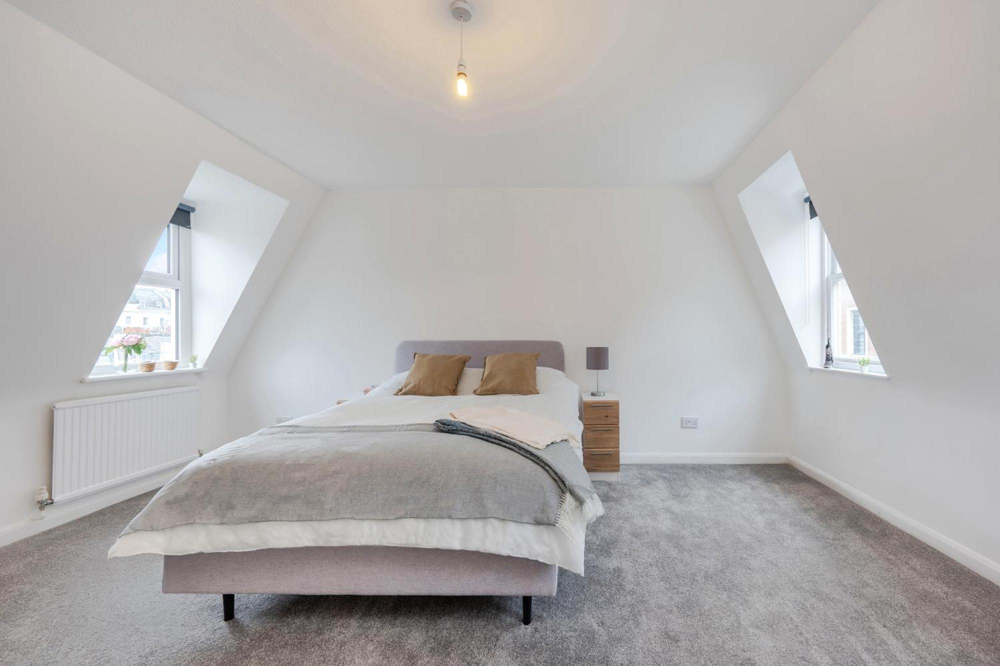 Apartment Luxury 3 Bedroom Near Hyde Park