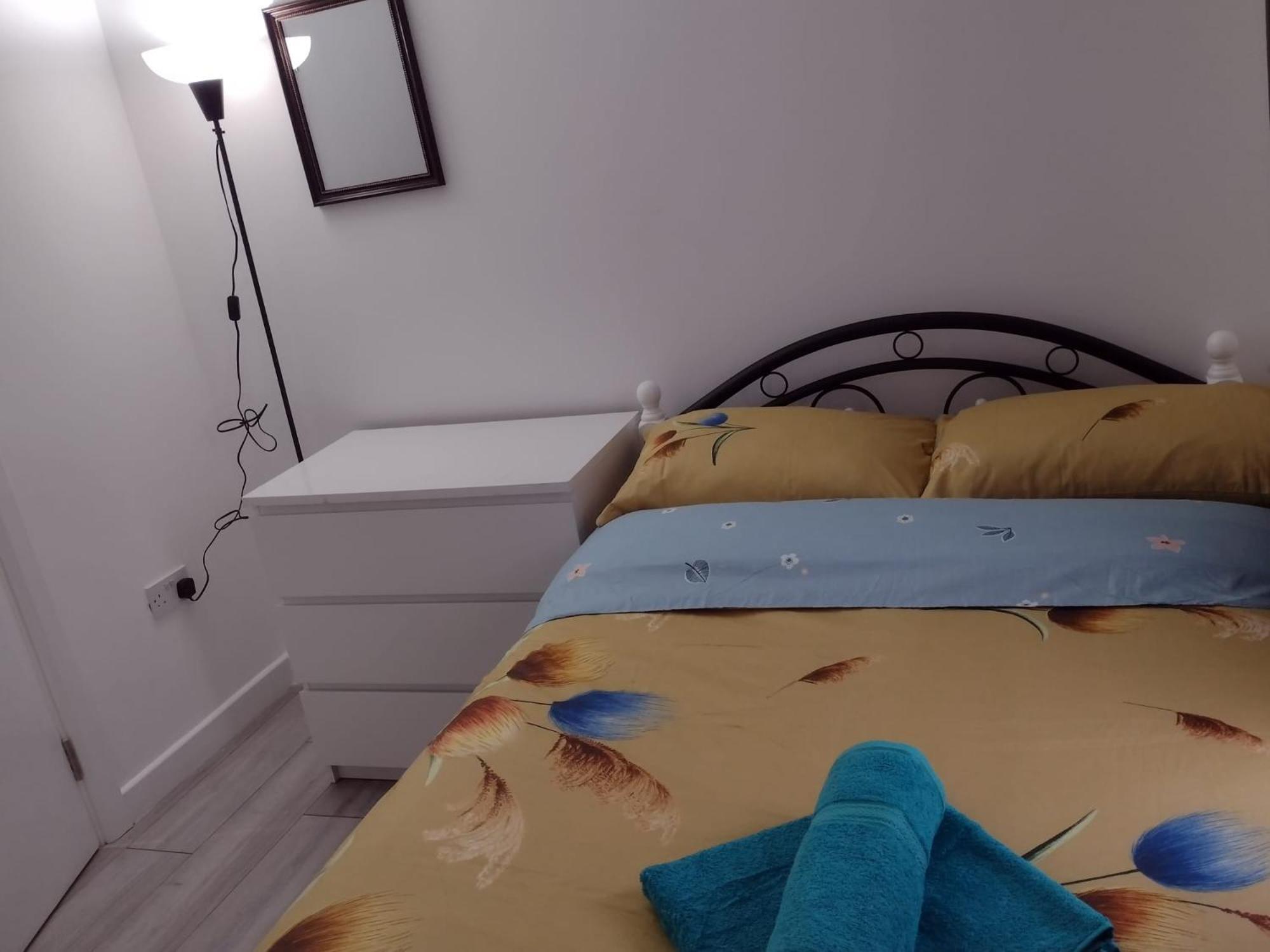 Homestay Baraka House Royal Victoria London