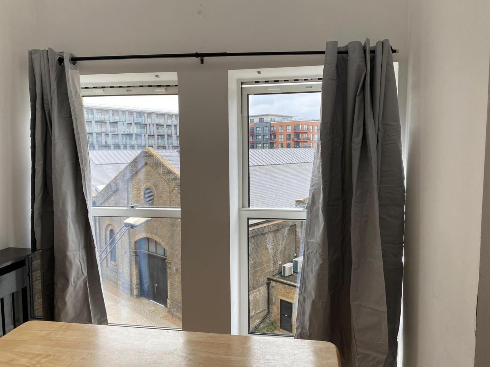 Apartment 25 Percent Off Monthly 2bed Serviced Business & Family Guests Free Wifi & Netflix Sleeps 4! London
