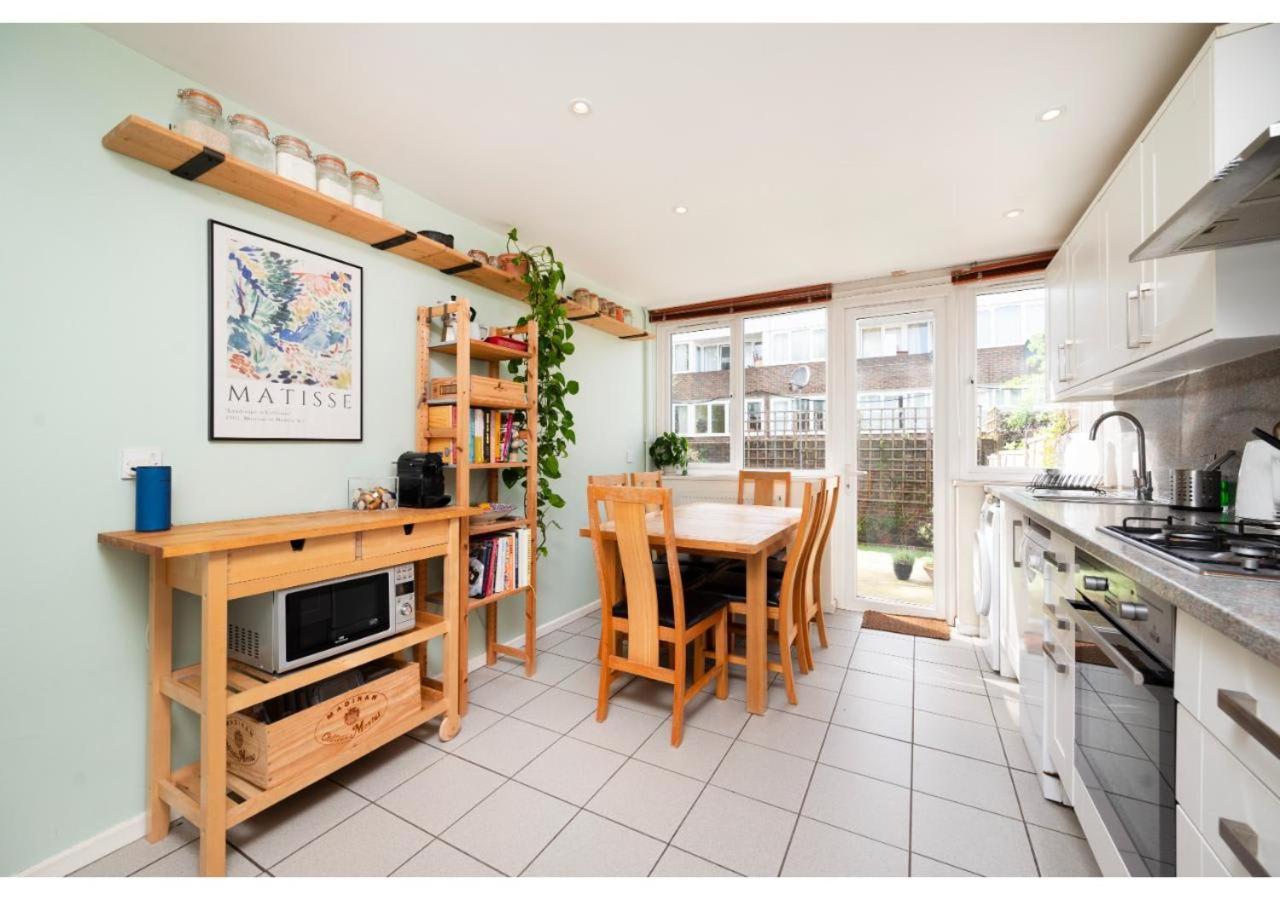 Holiday home Chic 3-br Welll Located In Islington London