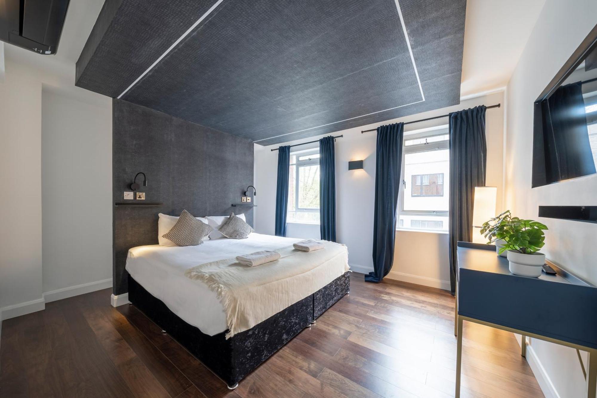 Apartment At Whitfield Street