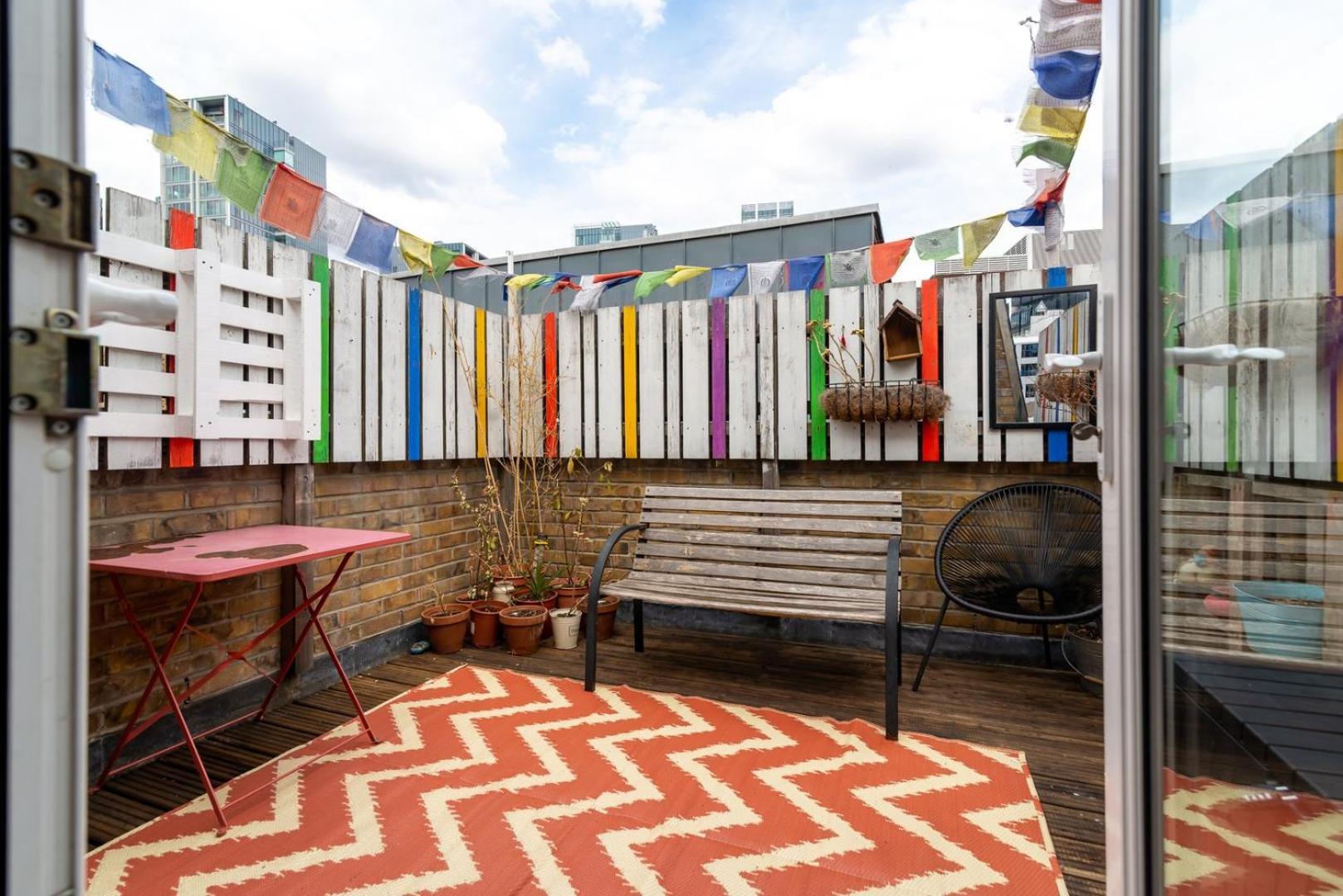 Apartment Guestready - Artsy Penthouse In Heart Of The *