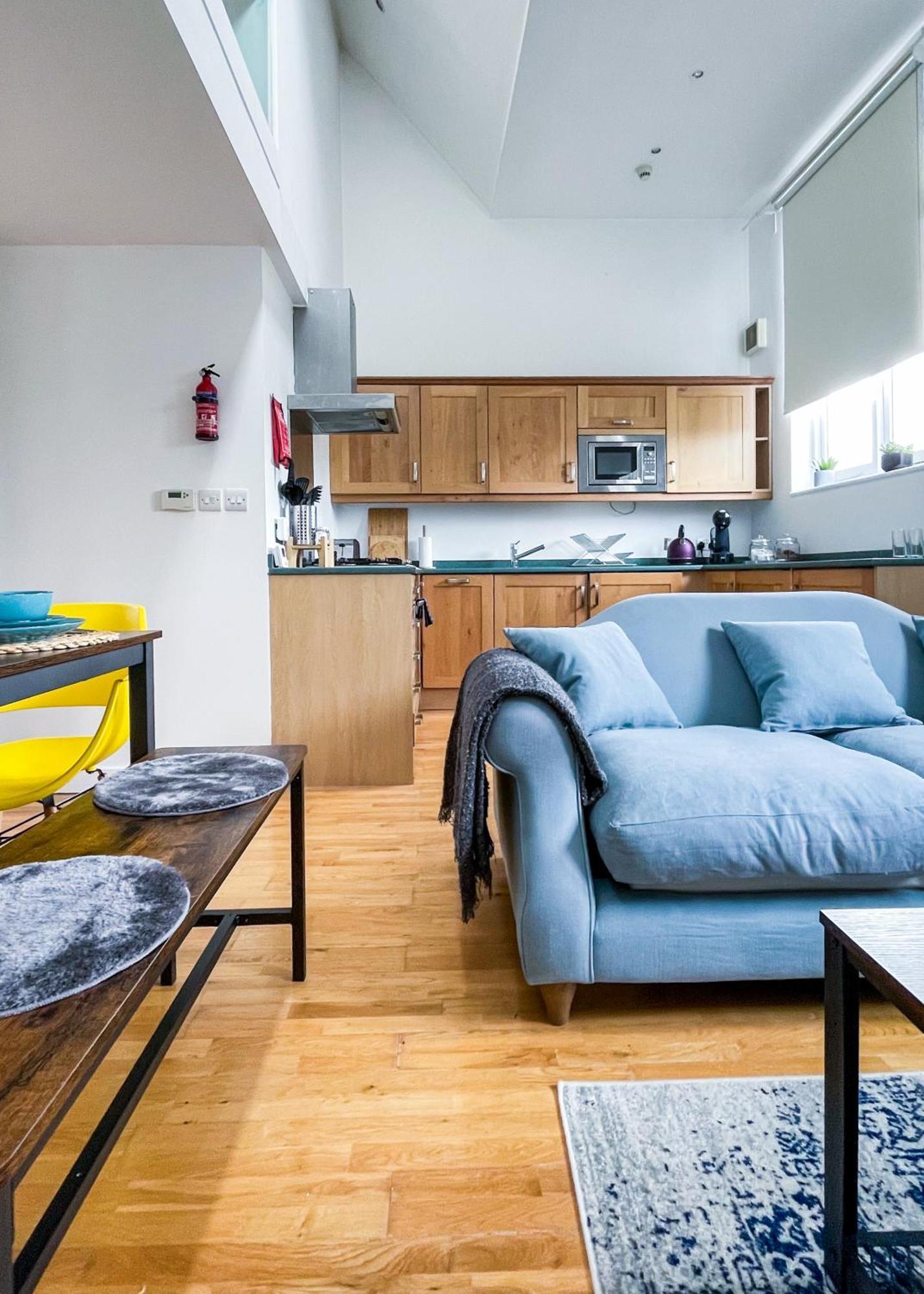 Apartment Beautiful Split Level In Central London, Walking Distance To Notting Hill