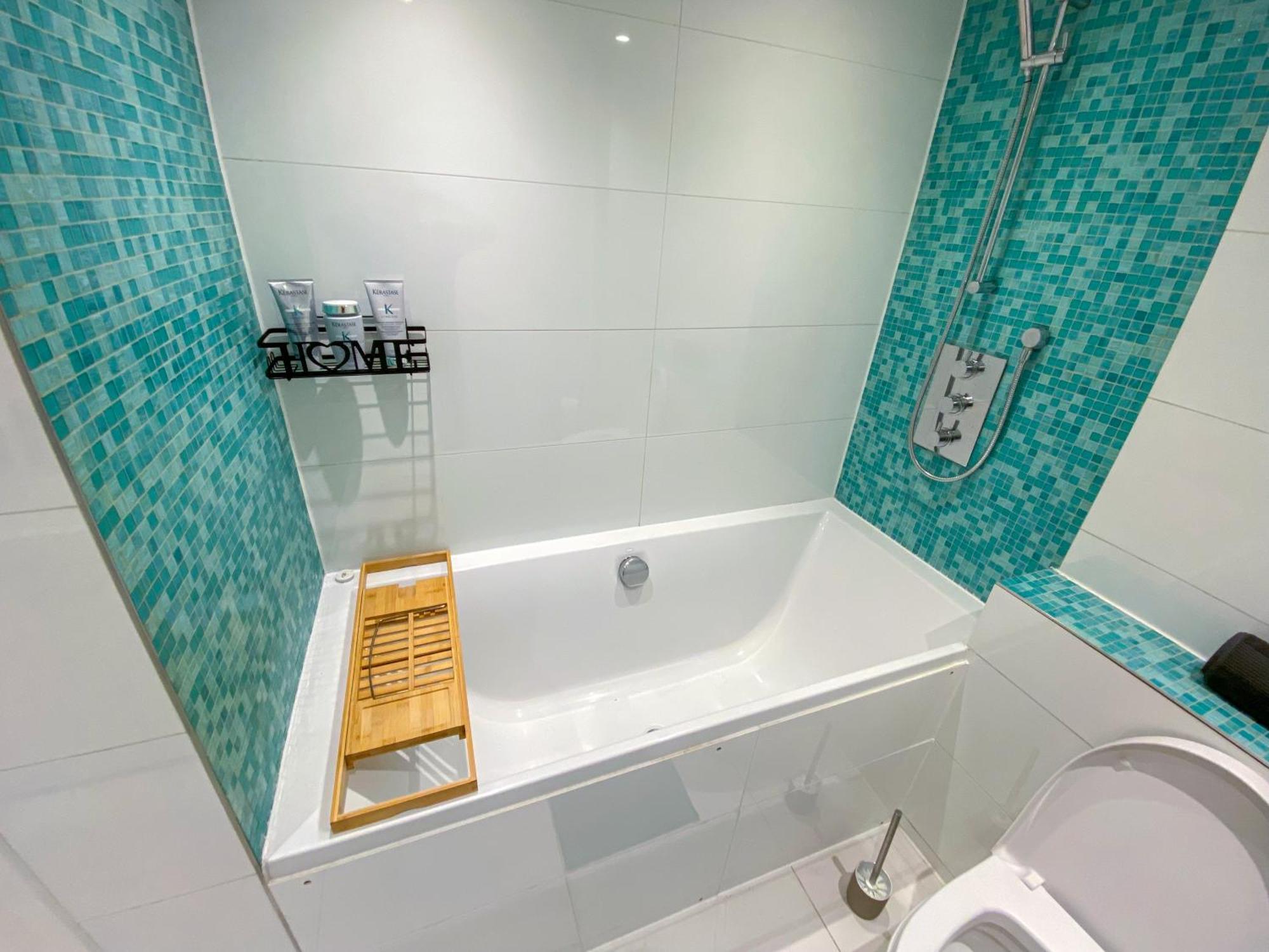 3 Bedroom Flat With Sauna 2,5 Bath, Sloane Square, Chelsea, London