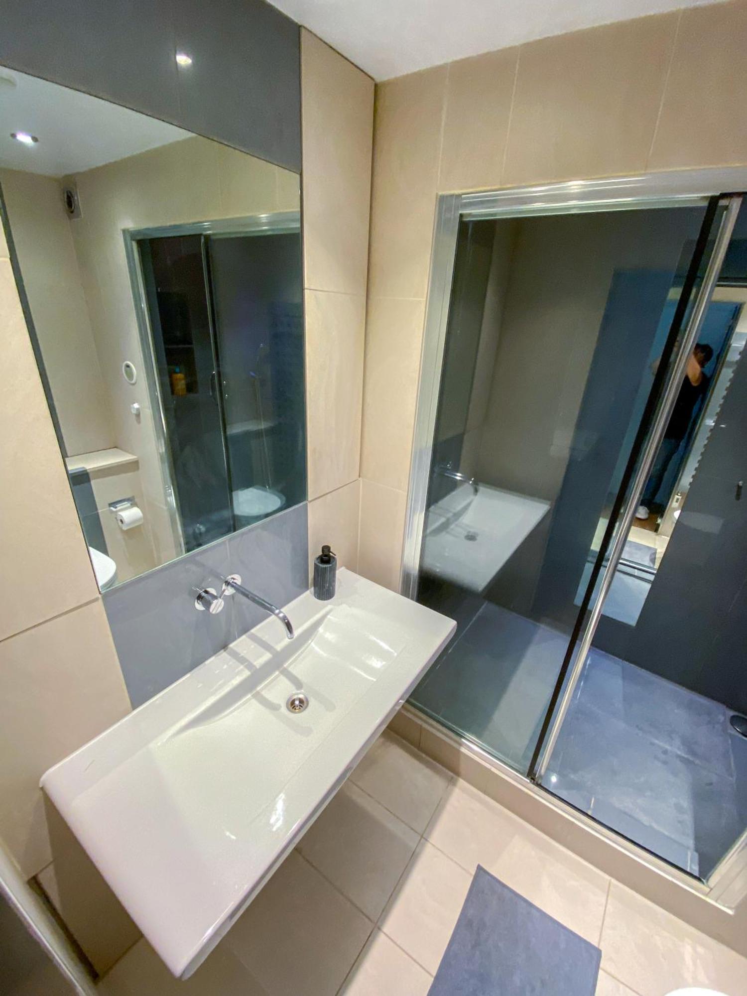 Apartment 3 Bedroom Flat With Sauna 2,5 Bath, Sloane Square, Chelsea, London