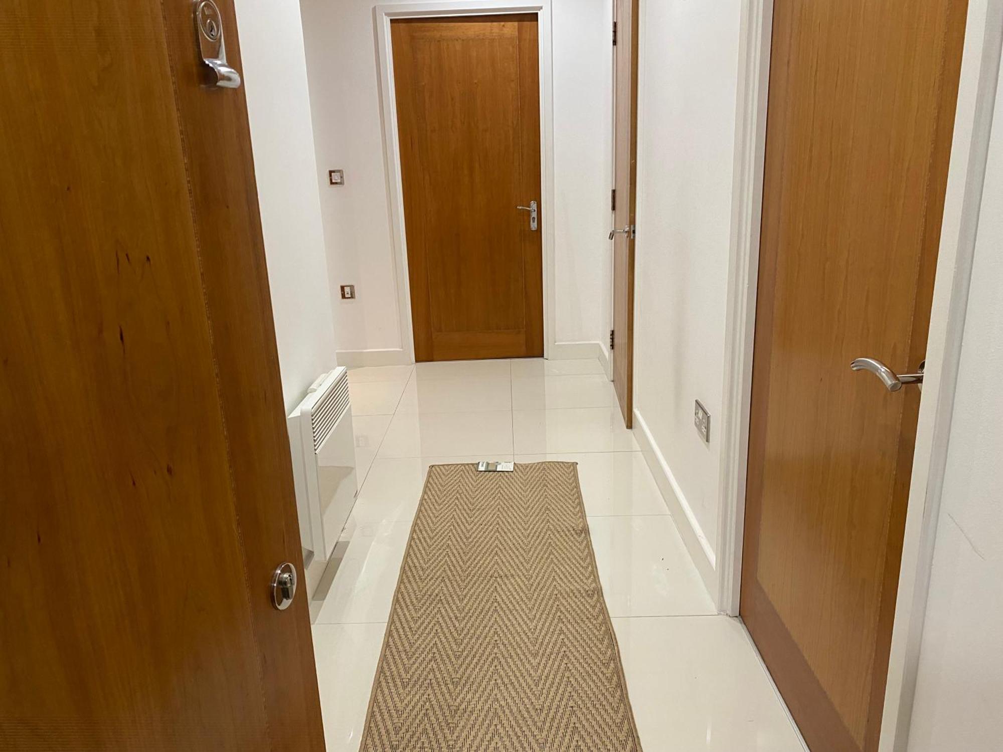 Cosy 3 Bed Penthouse In Royal Docks London