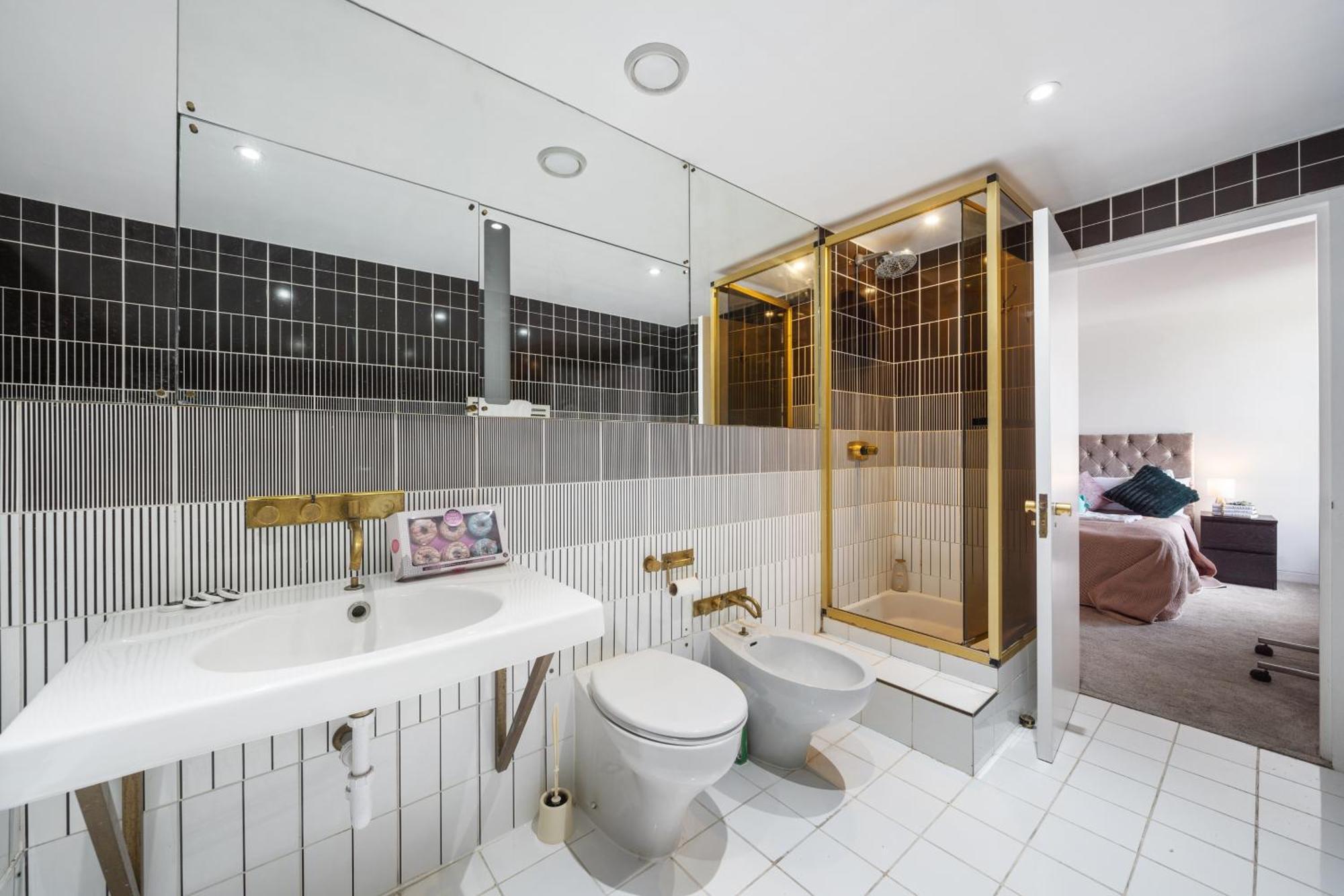 Spacious 2-bedroom In Piccadilly 6100p Londres