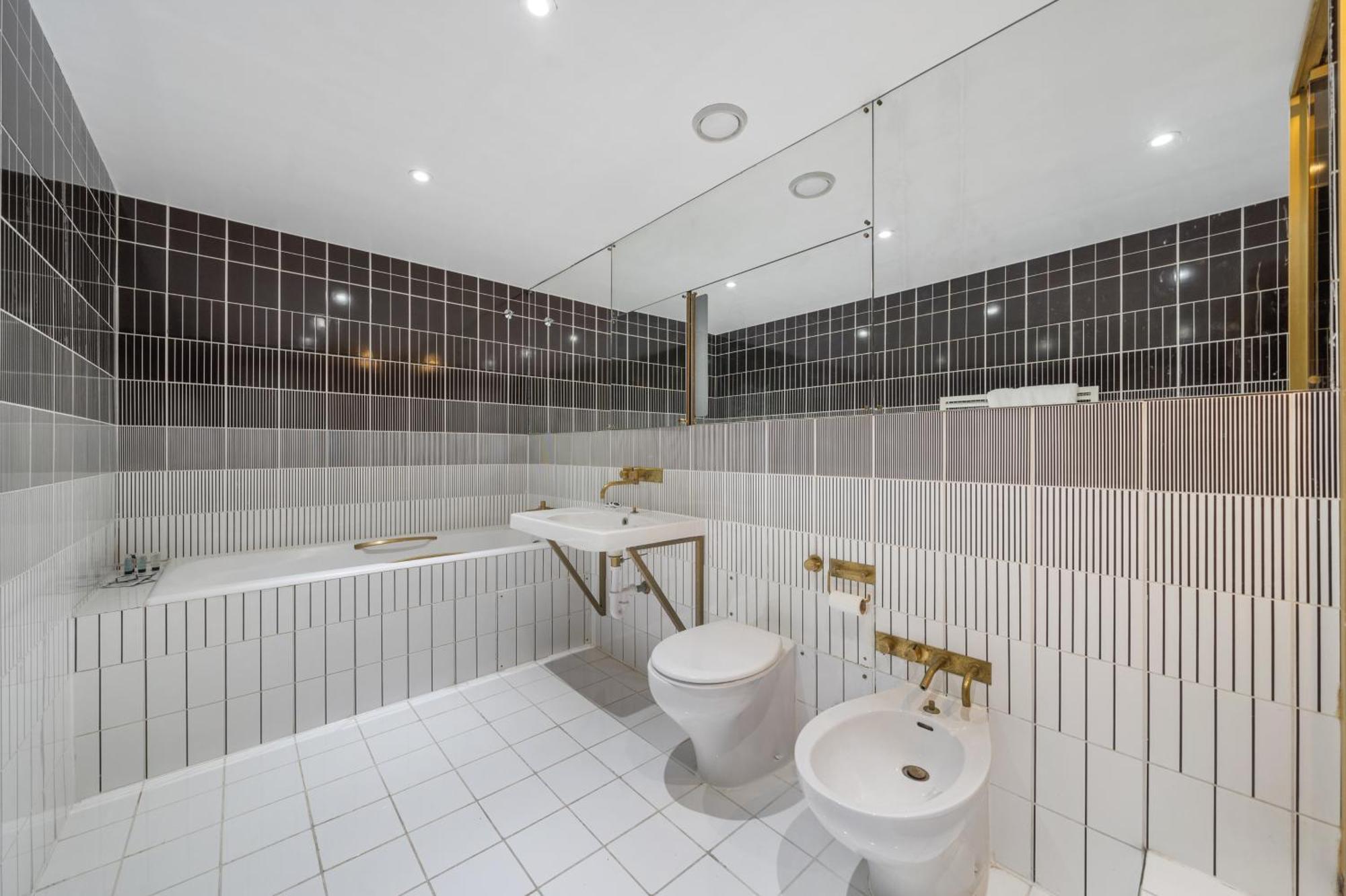 Apartamento Spacious 2-bedroom In Piccadilly 6100p