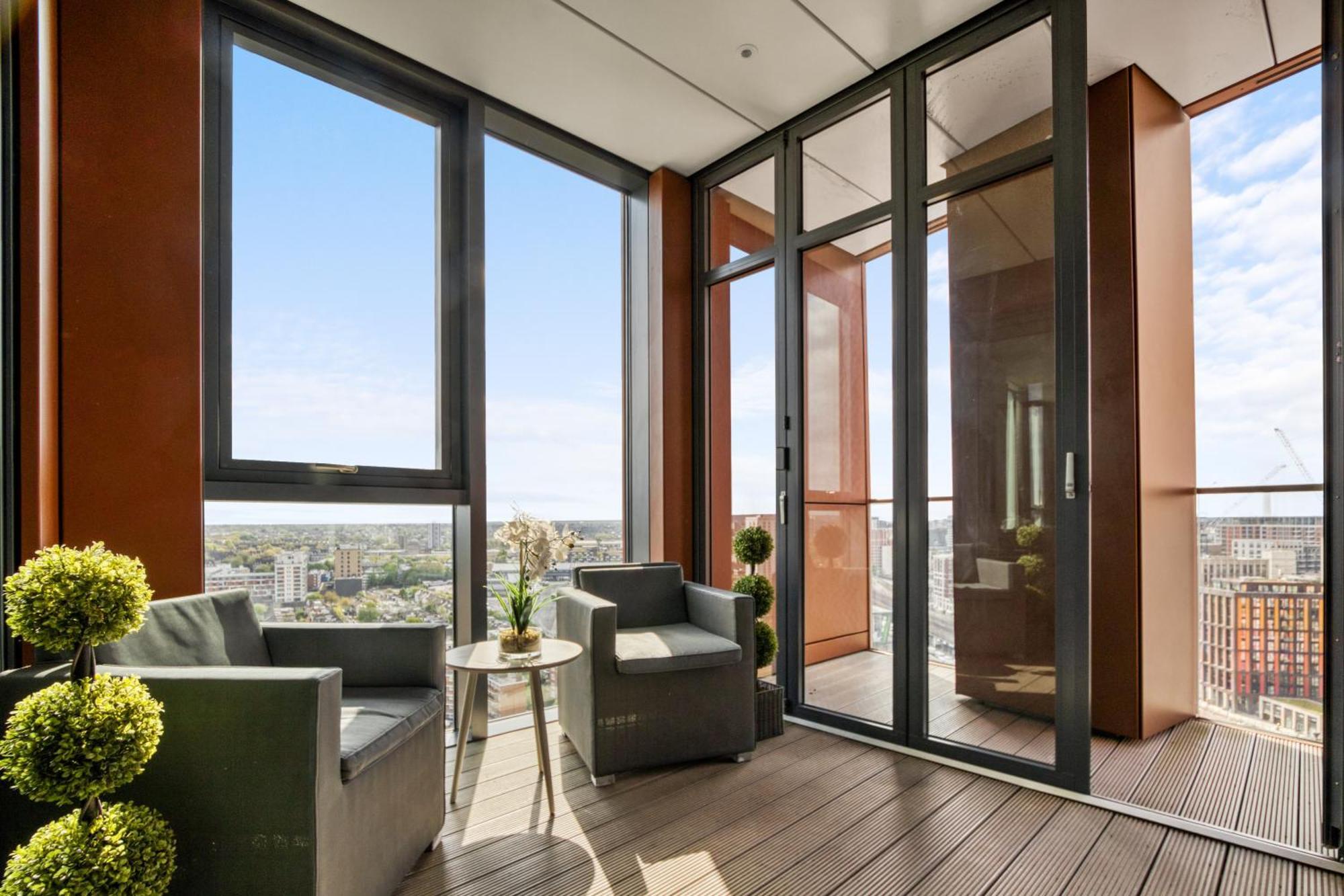 Stunning 360º View Luxurious Penthouse Apartamento